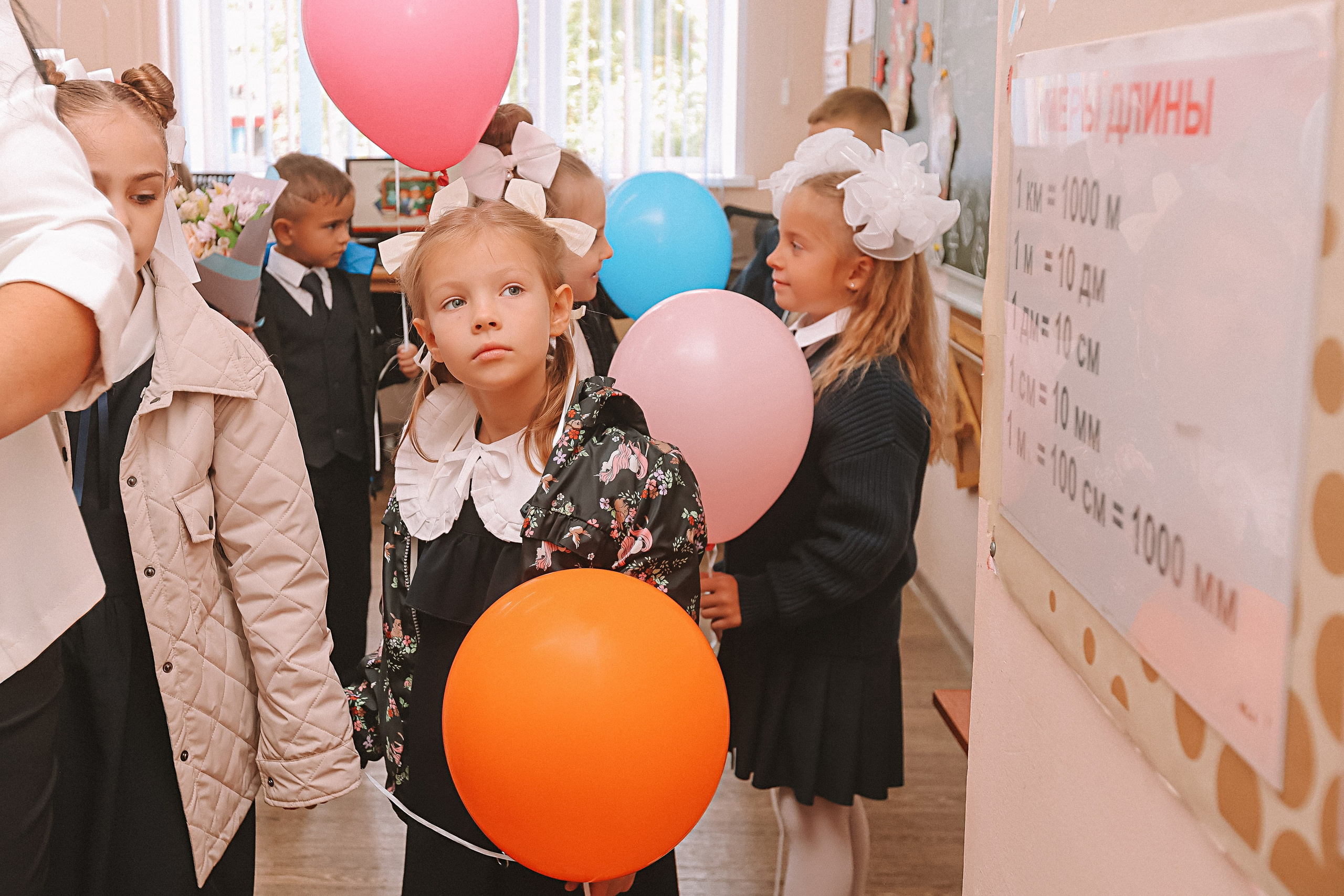 1 сентября линейка+кл час+портреты. Семейный фотограф Тюмень, фотограф на роды Салмина Мария