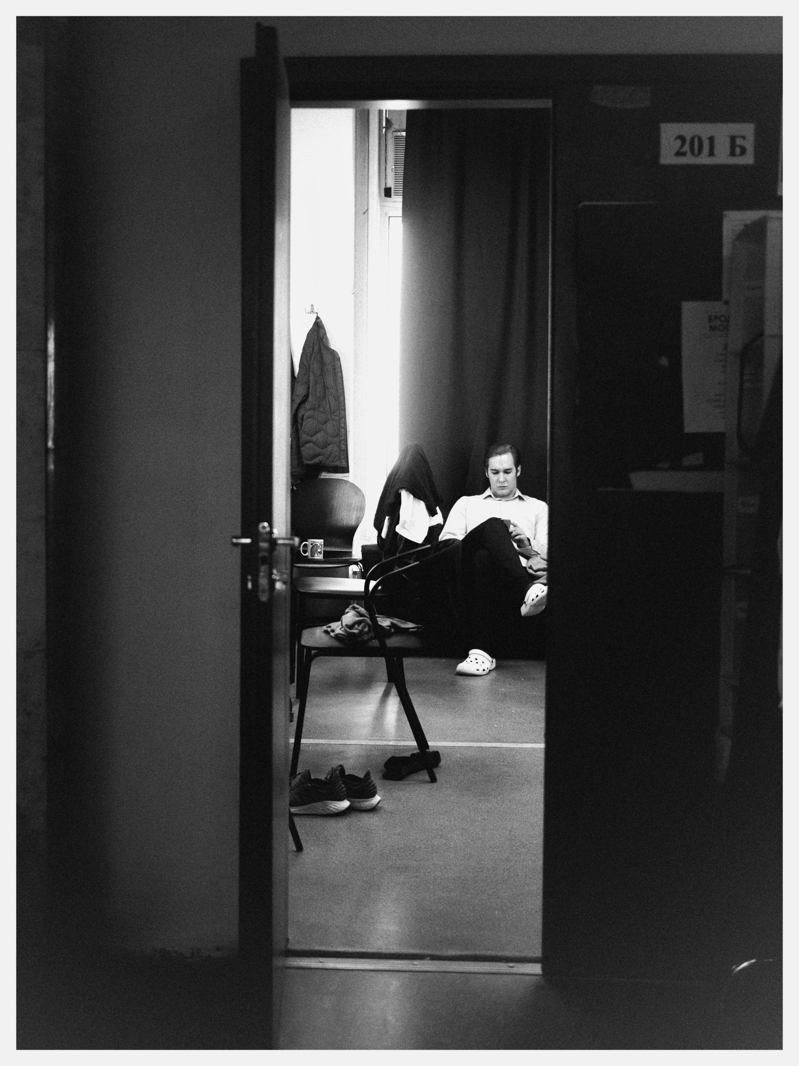 Theatre backstages. Portrait and backstage photographer Nina Crane
