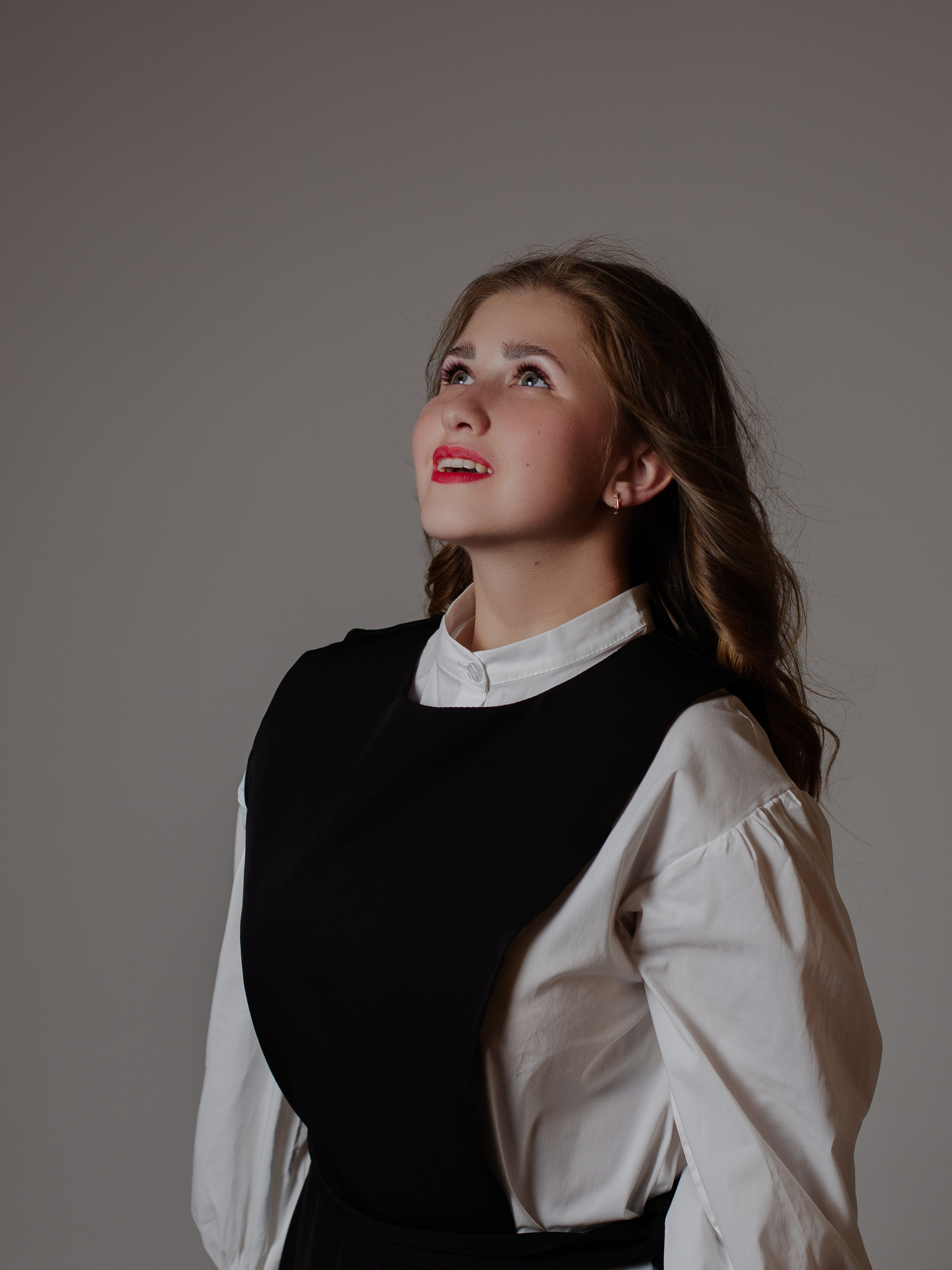 Полина. Фотограф Julia Milton | Портреты, съемки для маркетплейсов, лавстори, съёмка беременности в Санкт-Петербурге. Обучение фотографии в Спб очно