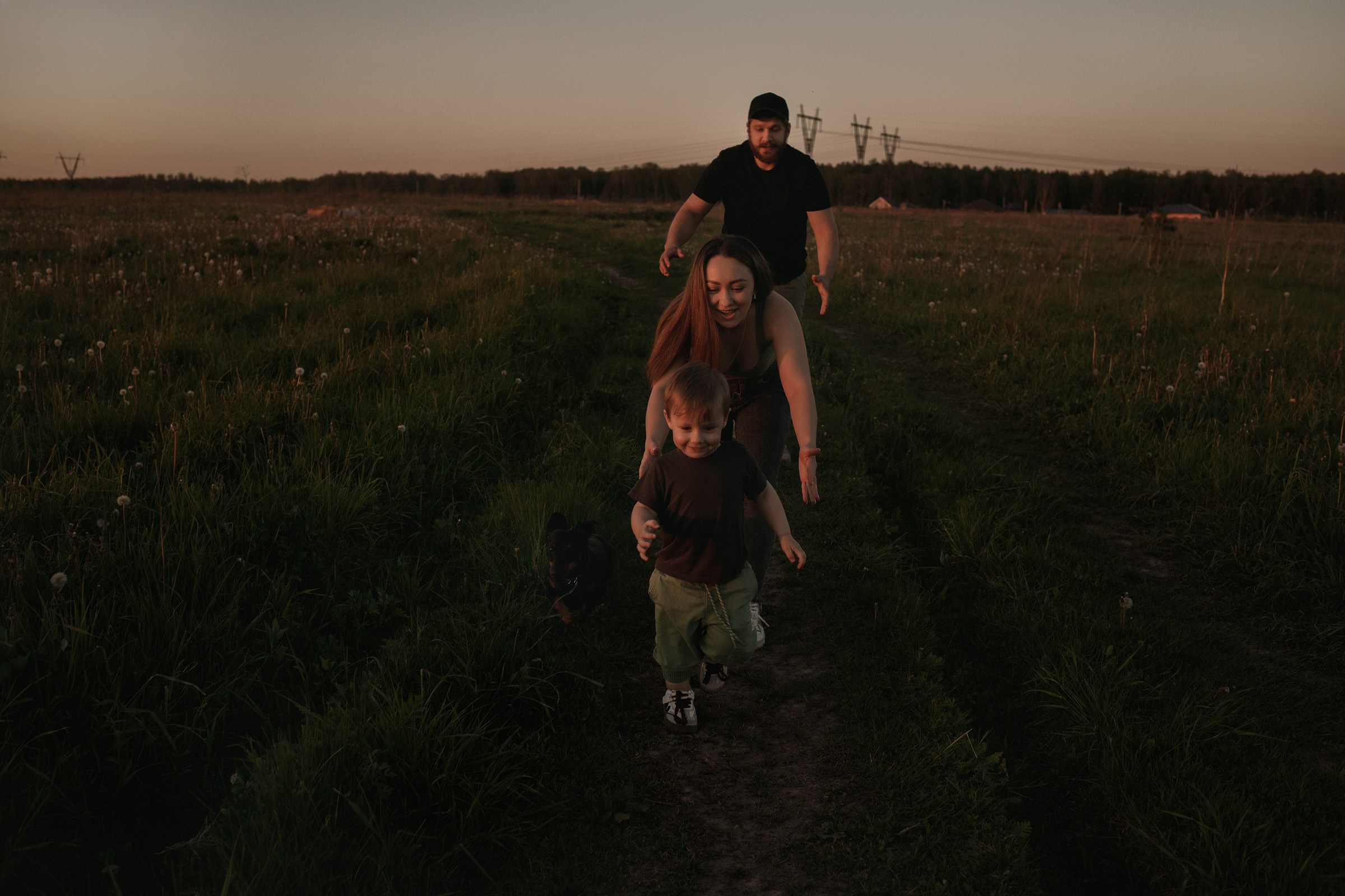 Лиза, Руслан, Ваня и Марс. Фотограф Москва, Чехов Цыкоза Алина