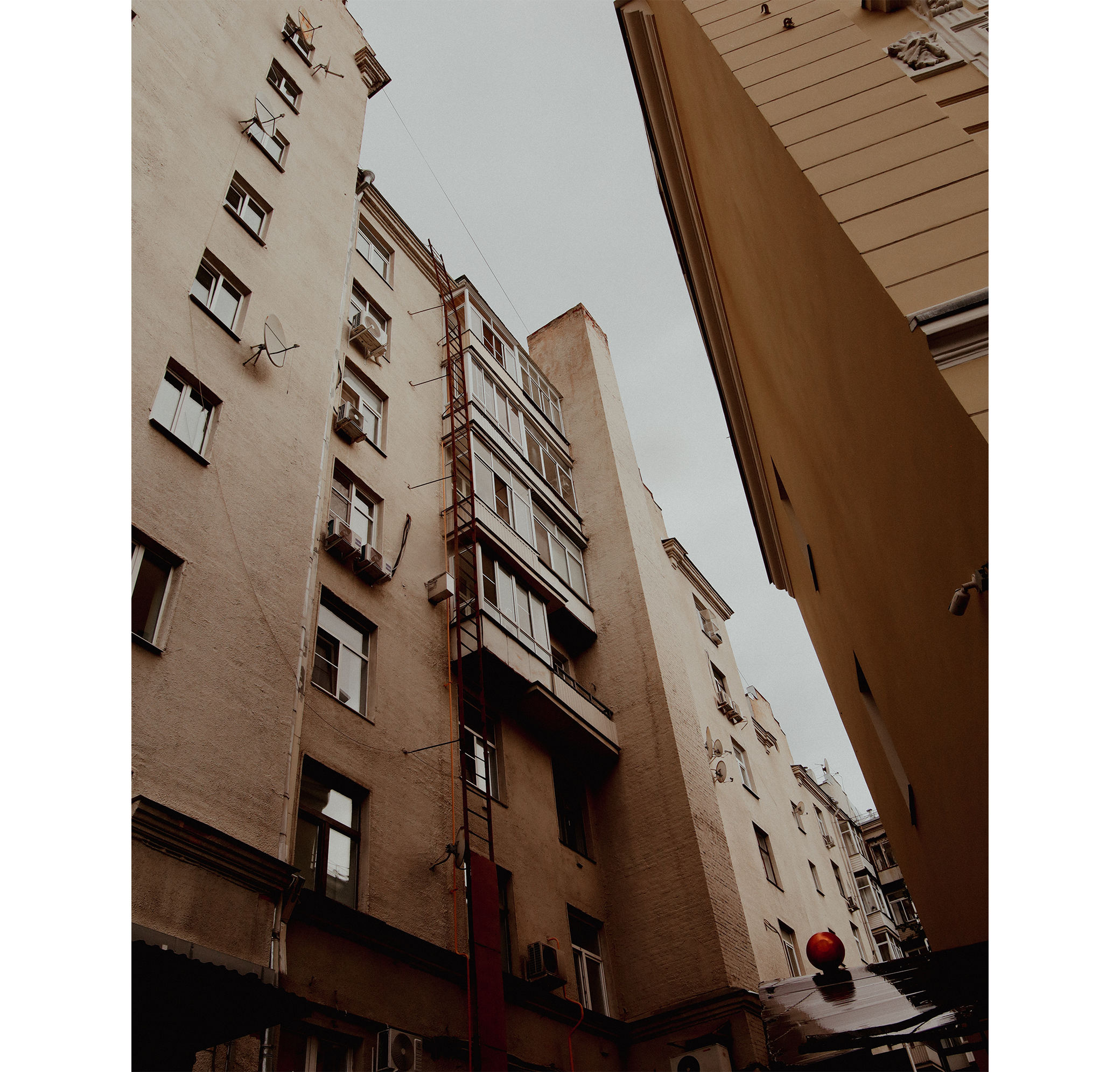 MOSCOW TAPE. Фотограф/дизайнер в Екатеринбурге Хитрый Дмитрий