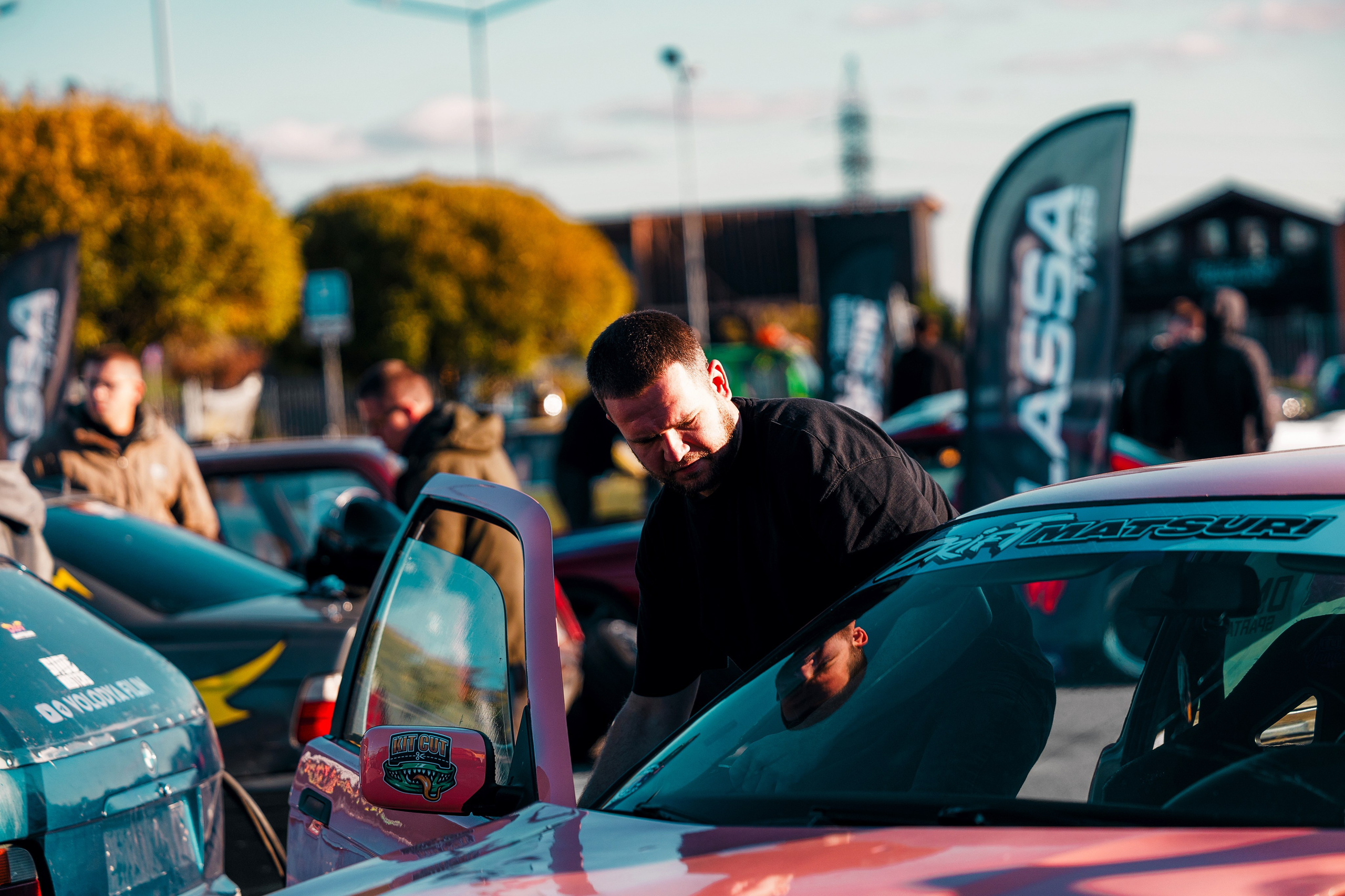 Фотографии закрытия сезона 2025 VibeSide — дрифт и автошоу у МЕГА Дыбенко, Санкт-Петербург