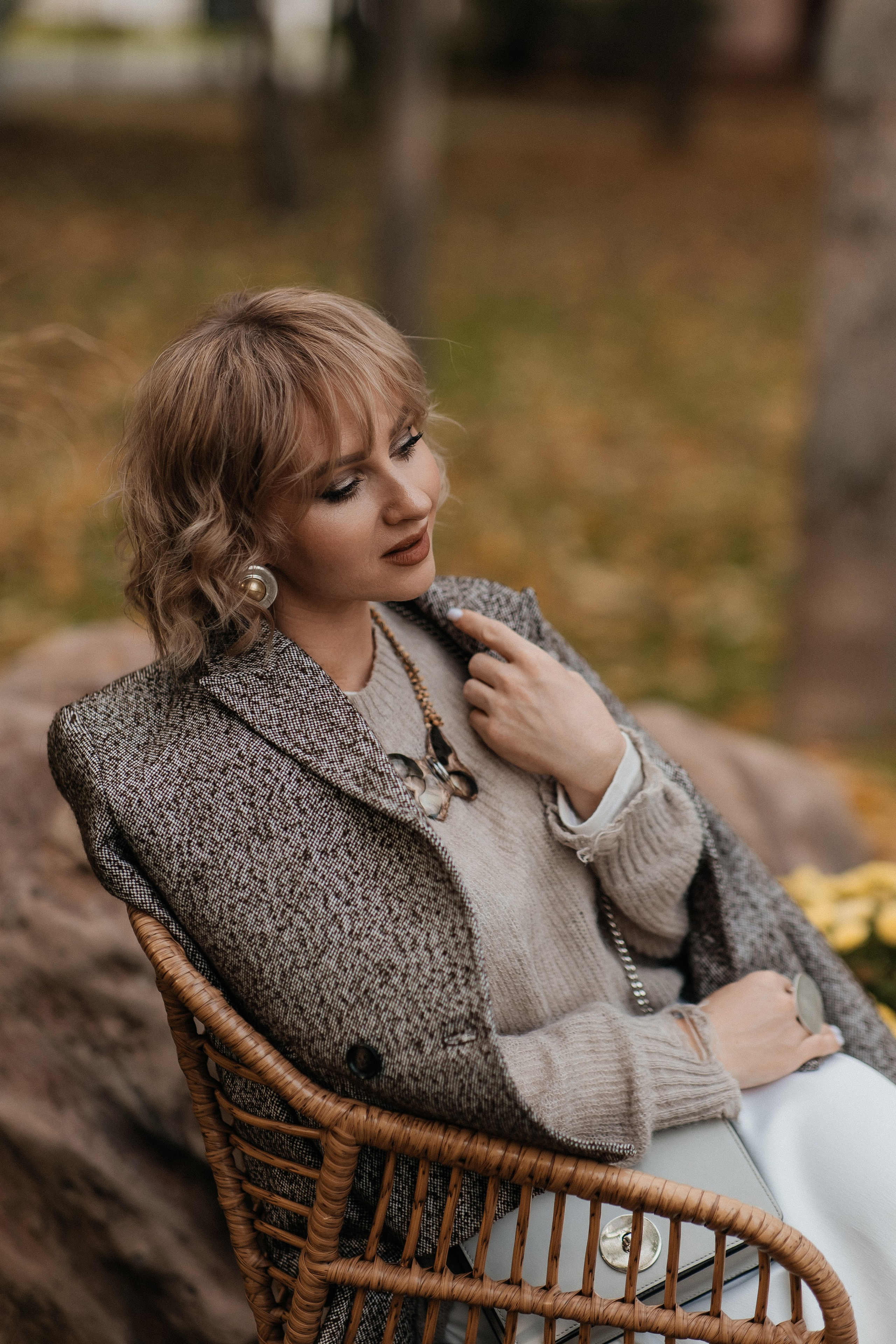 Маша и осень