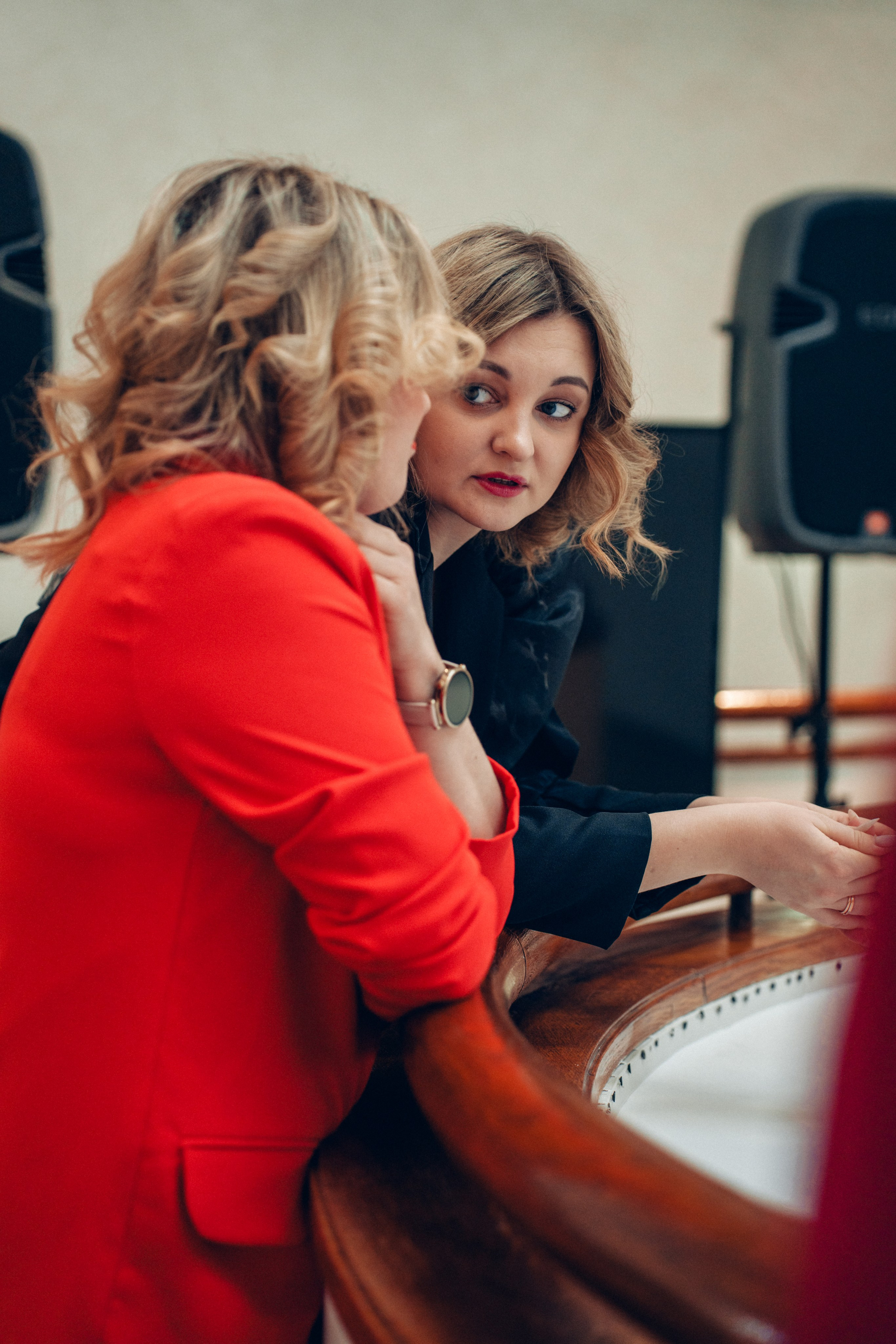 Открытие выставочного проекта «Я + Искусство = ЮГРА». Лайфстайл фотограф в Ханты-Мансийске Мария Шишкина