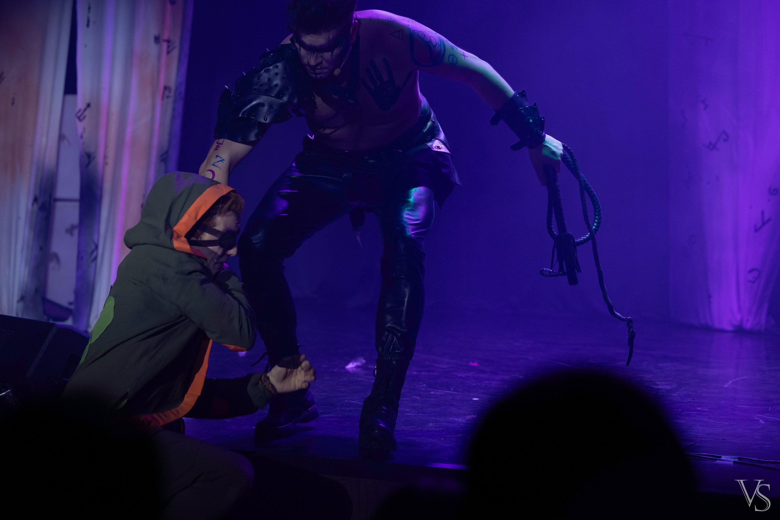 Книга стихий 25.01. Фотограф Виктор Степанов