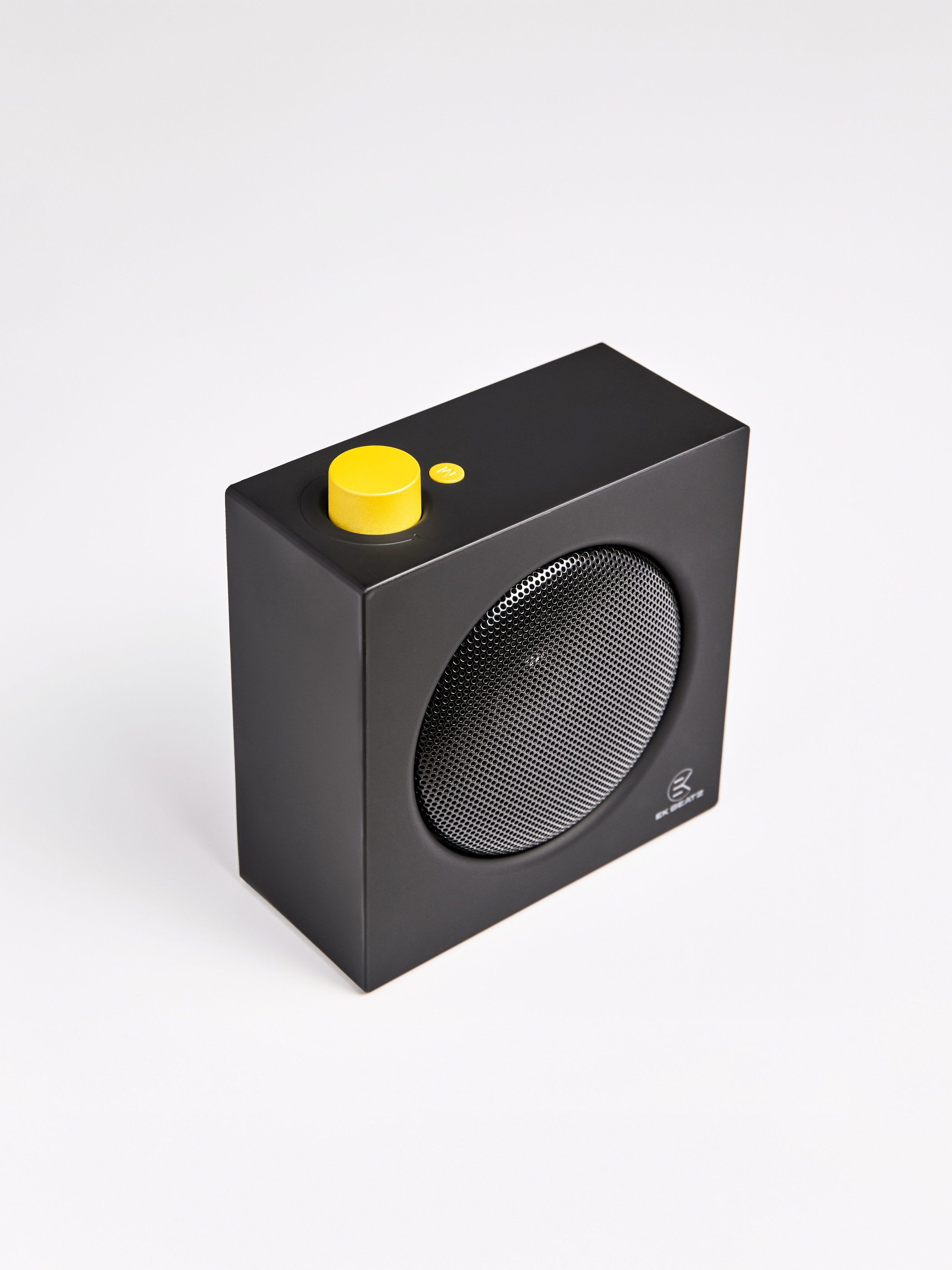 EK BEATZ. Фотограф для маркетплейсов в Москве Озерова Кристина