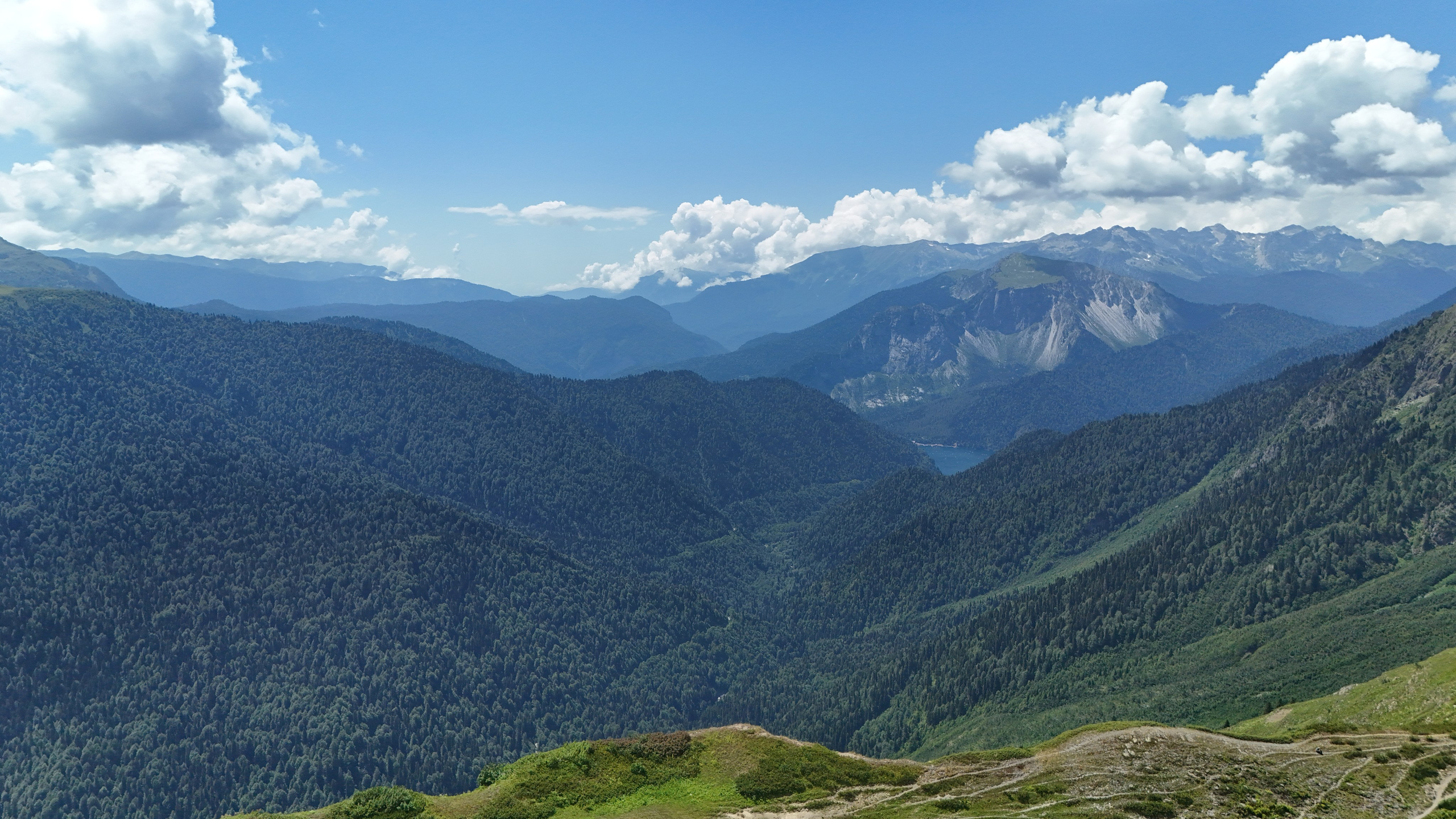 Фотограф абхазия. Фотограф Абхазия