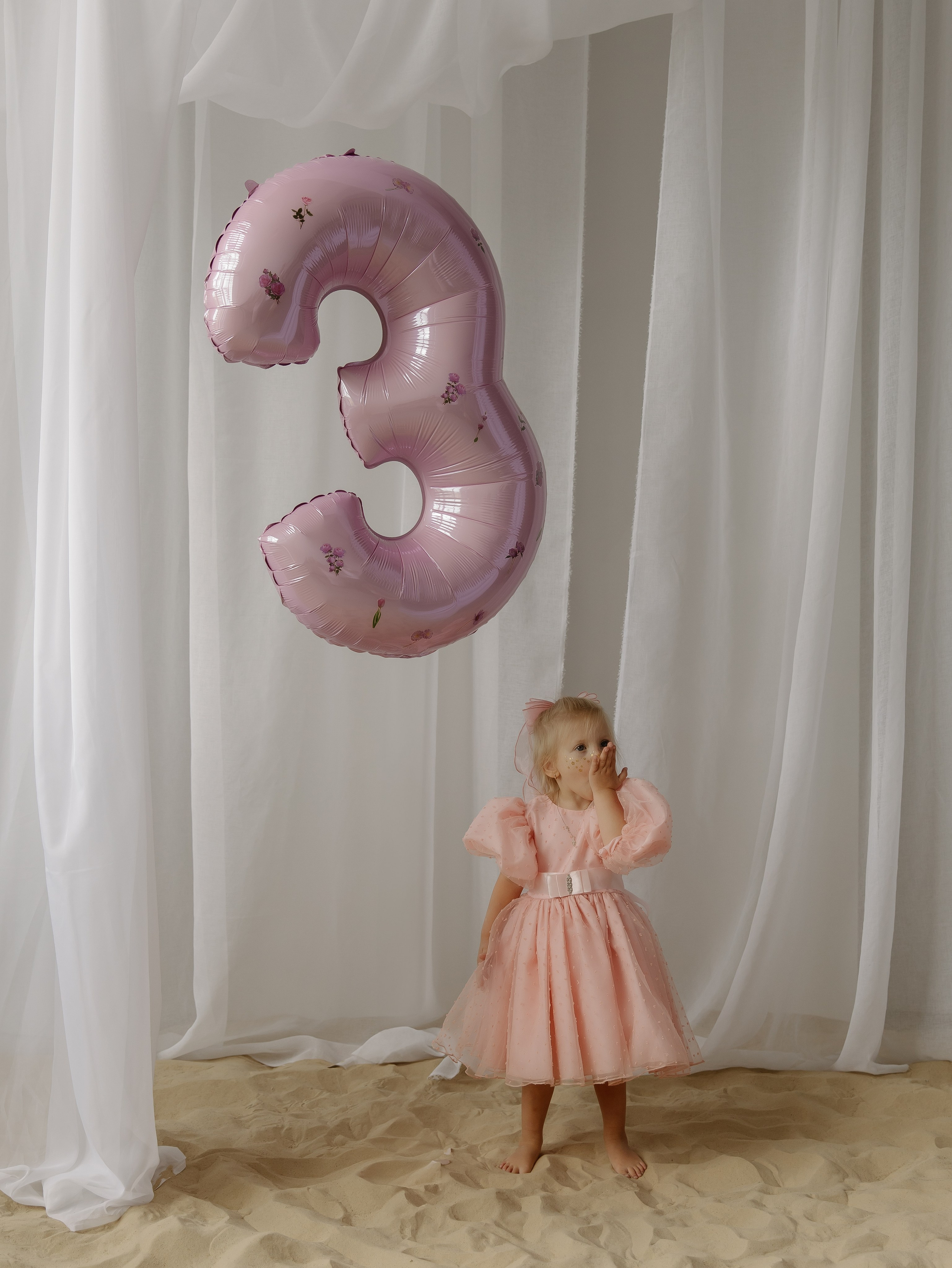 Семейная фотосессия в студии. СВАДЕБНЫЙ ФОТОГРАФ ЧЕЛЯБИНСК