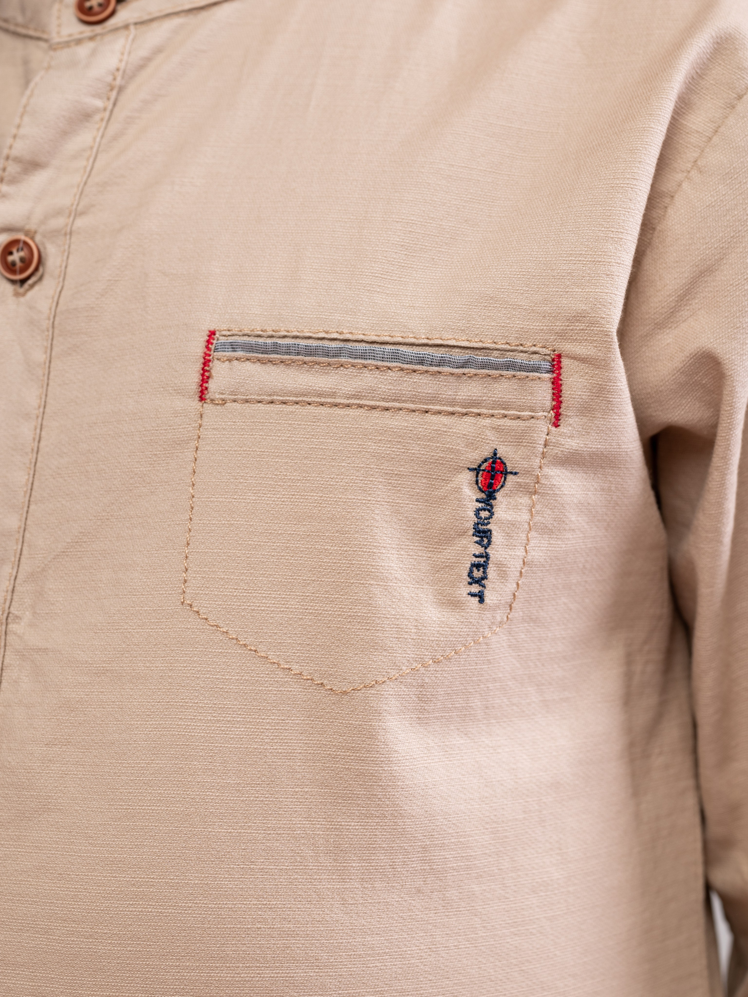 Рубашки на мальчиков. Предметный фотограф, фото для маркетплейсов Пятигорск, КМВ