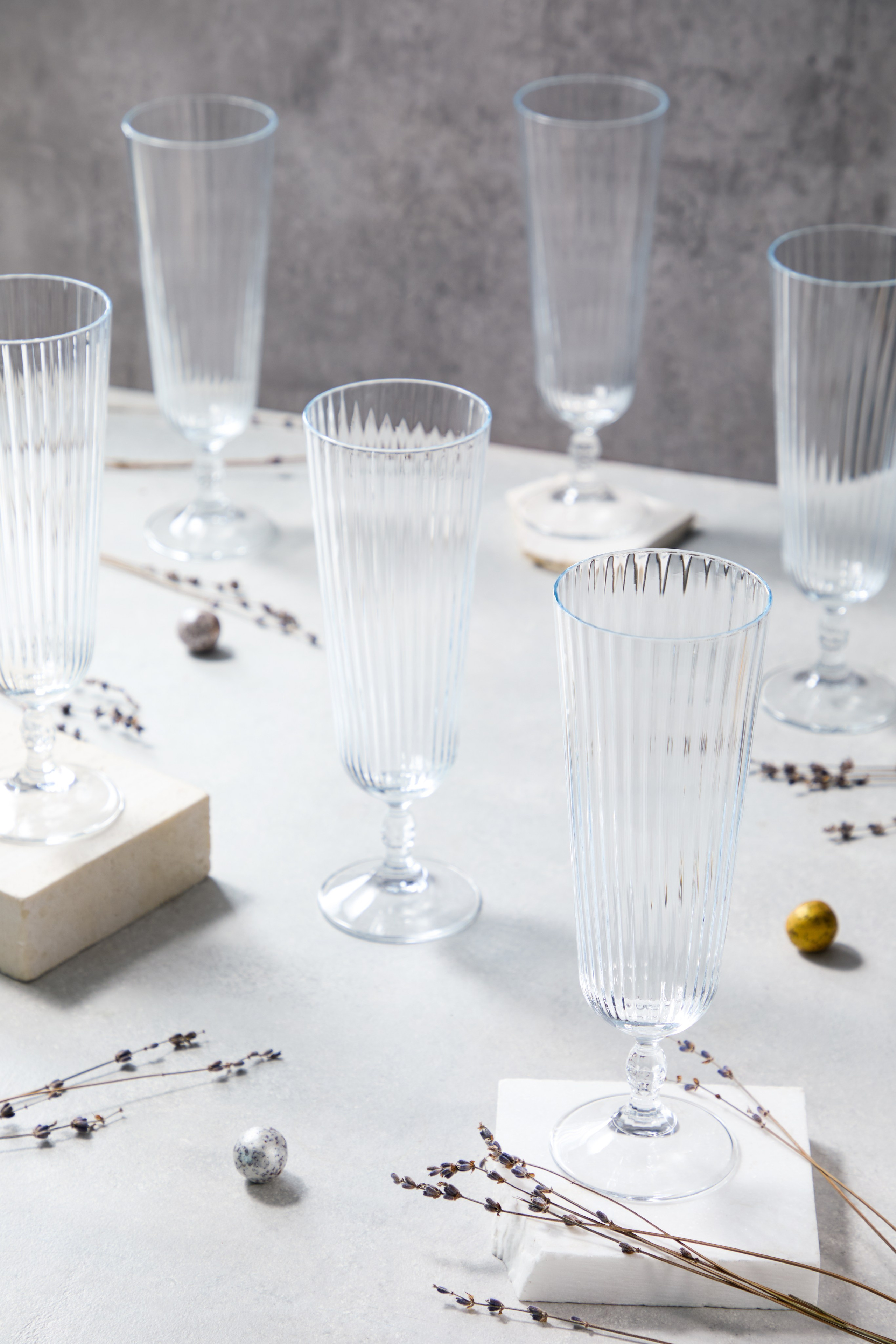 Стеклянные бокалы. Сайт о предметной, имиджевой и портретной фотографии, фотограф Фил Киреев