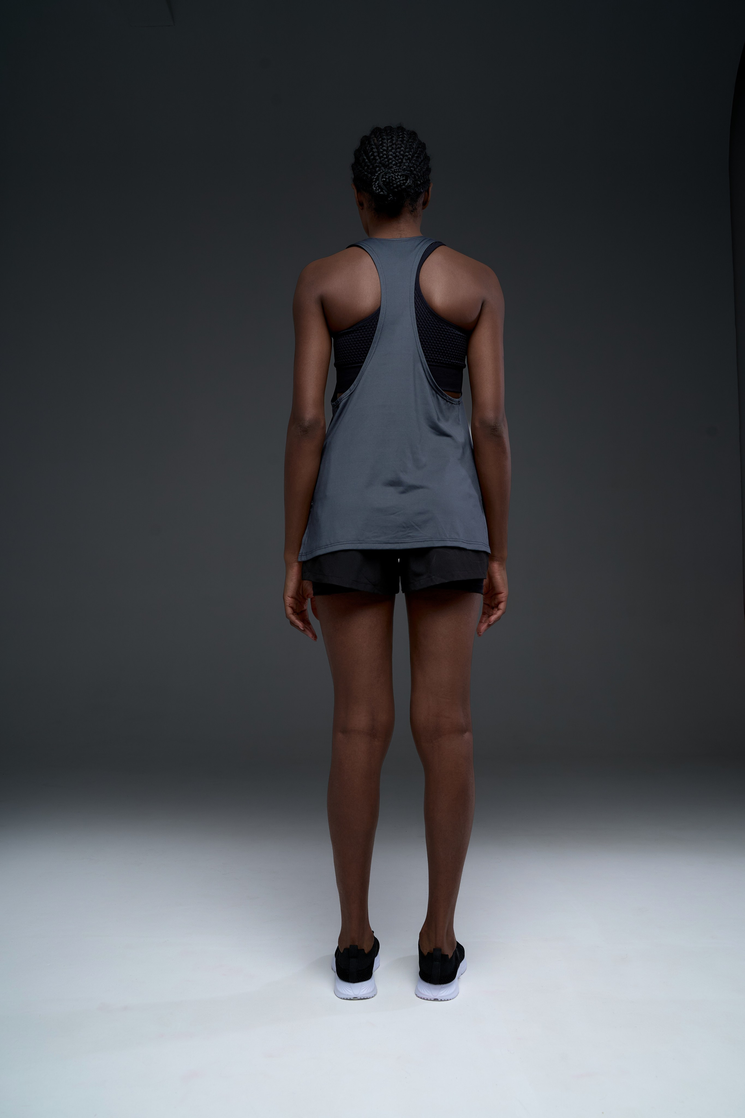 Спортивные футболки. Фотограф для маркетплейсов в Москве