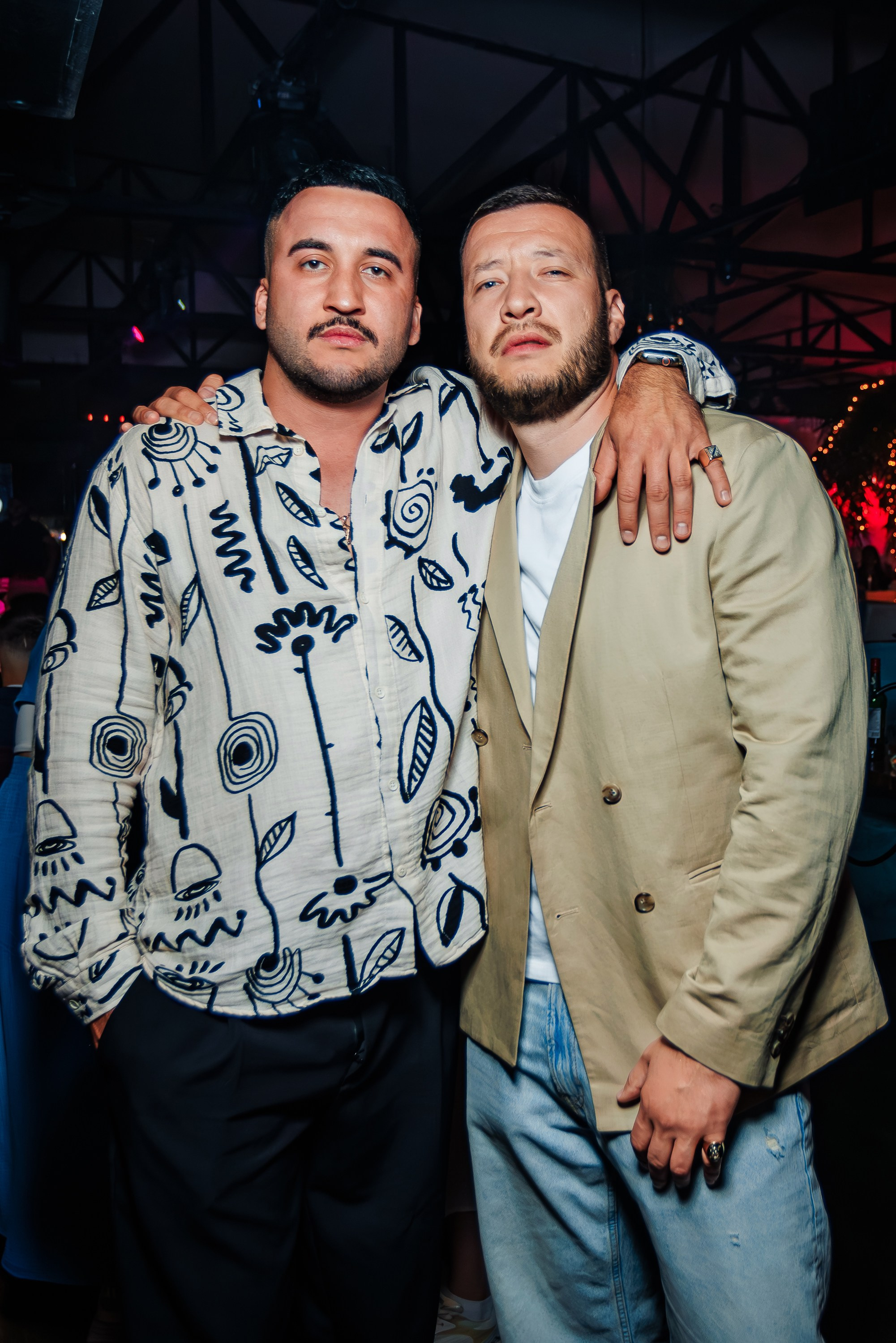 «Karena Makarena"_Чайка на пляже_ Ялта_6.06.2025 г. Аминов Руслан | Фотограф