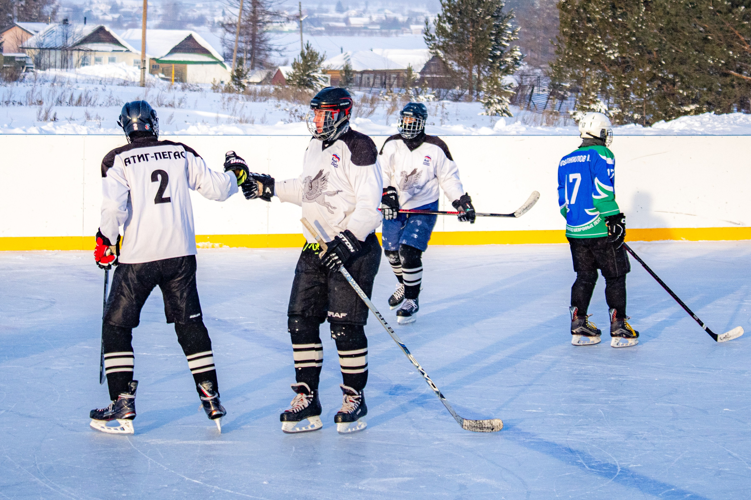 Хоккей г.п Атиг-г.п Дружинино