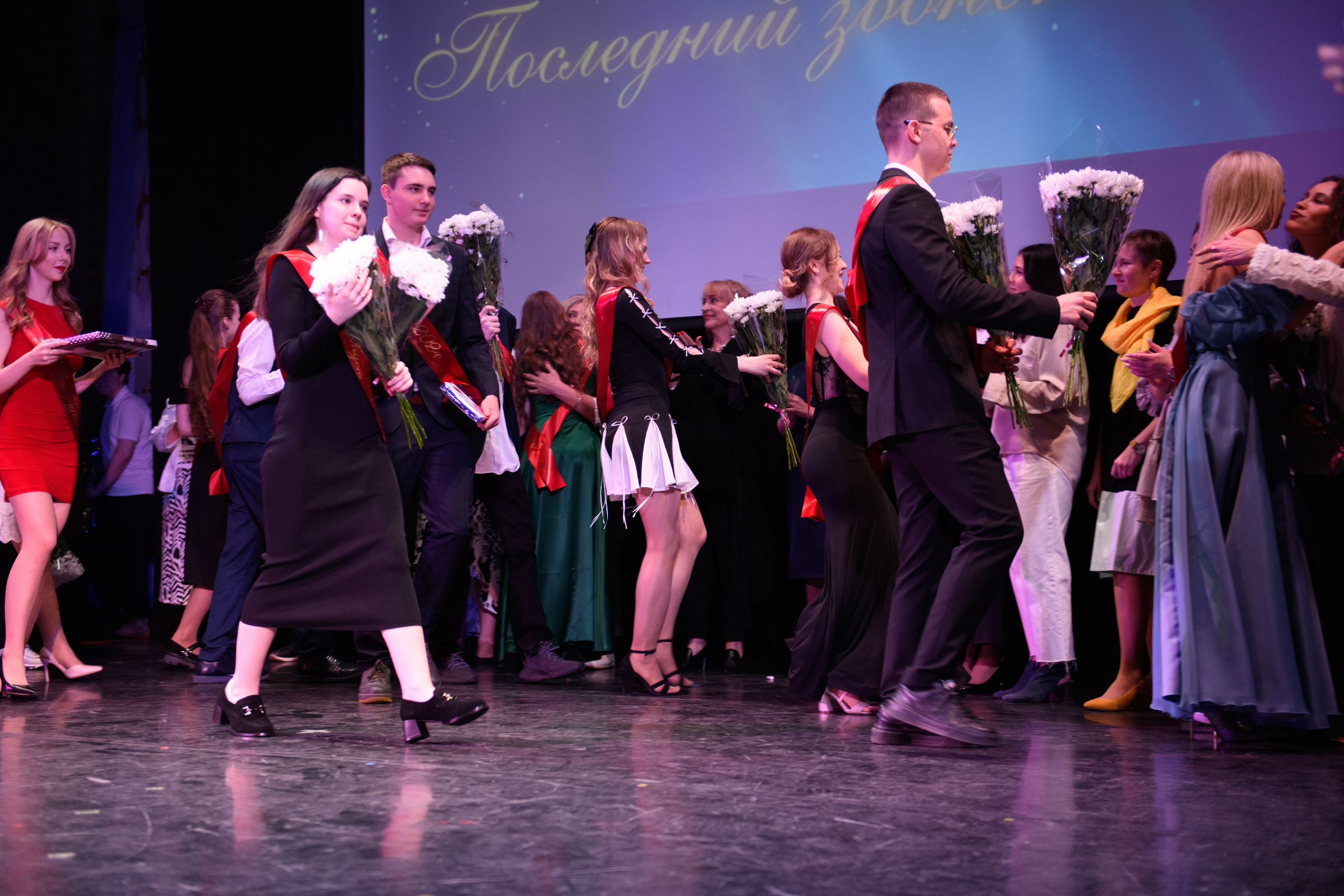 Фотосъёмка торжественного вечера выпускников. Организация и проведение фотосъемок в Санкт-Петербурге. Фотограф Смирягин Илья