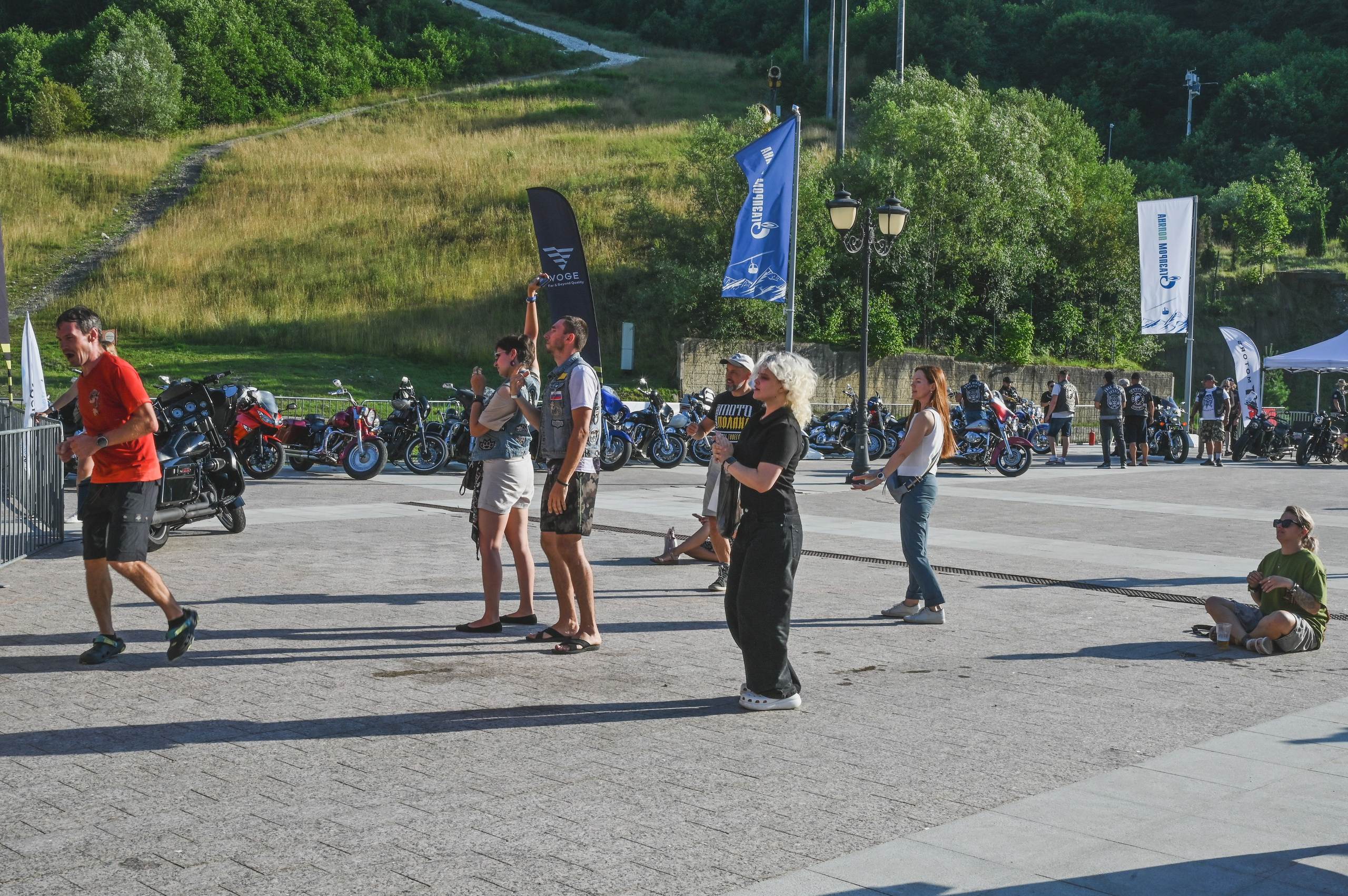 11- ый Ежегодный Байк Фестиваль " Медвежья МОТО ПОЛЯНА». Фотографирую счастливых людей в Сочи