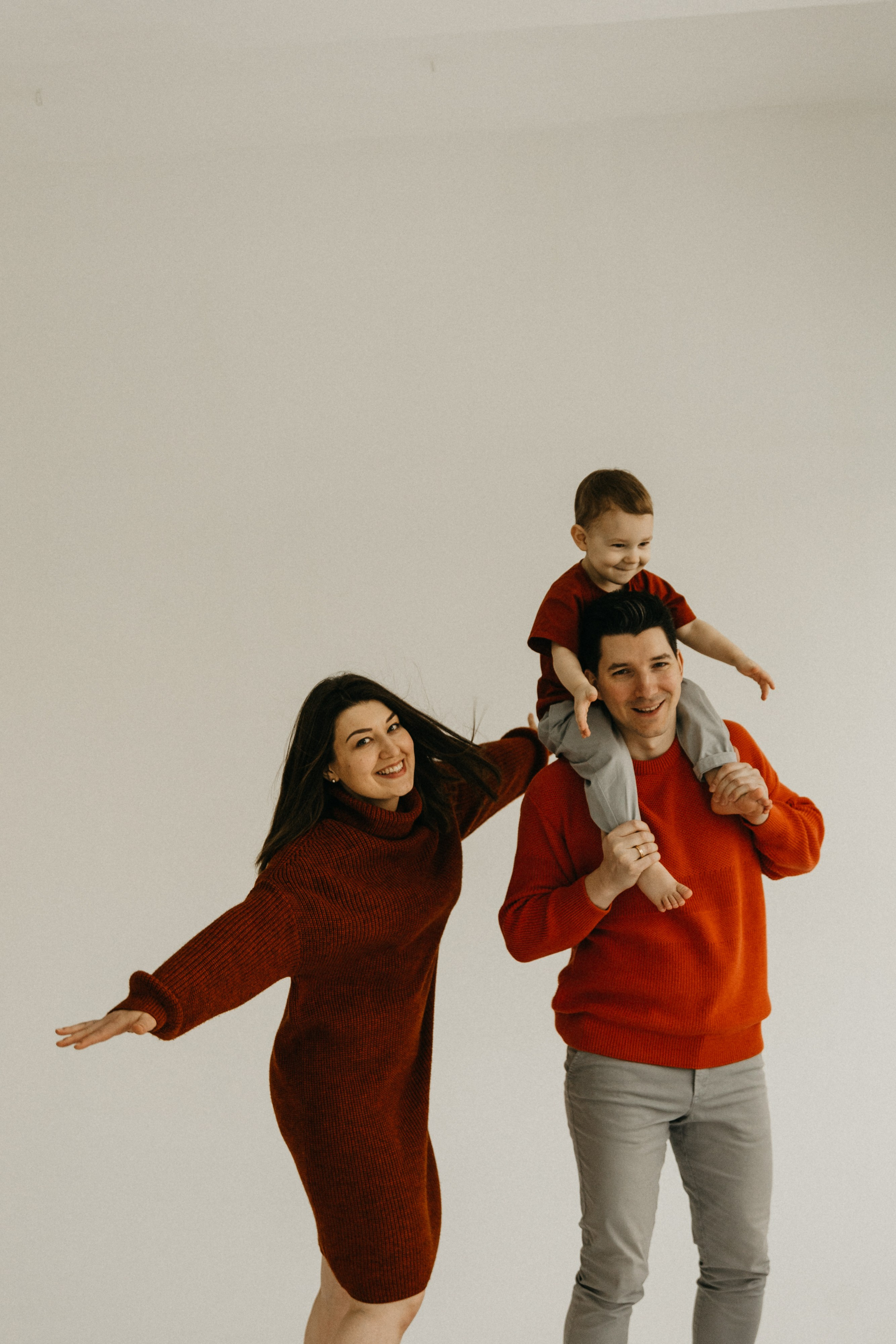 Лена, Сережа, Максим. Главная