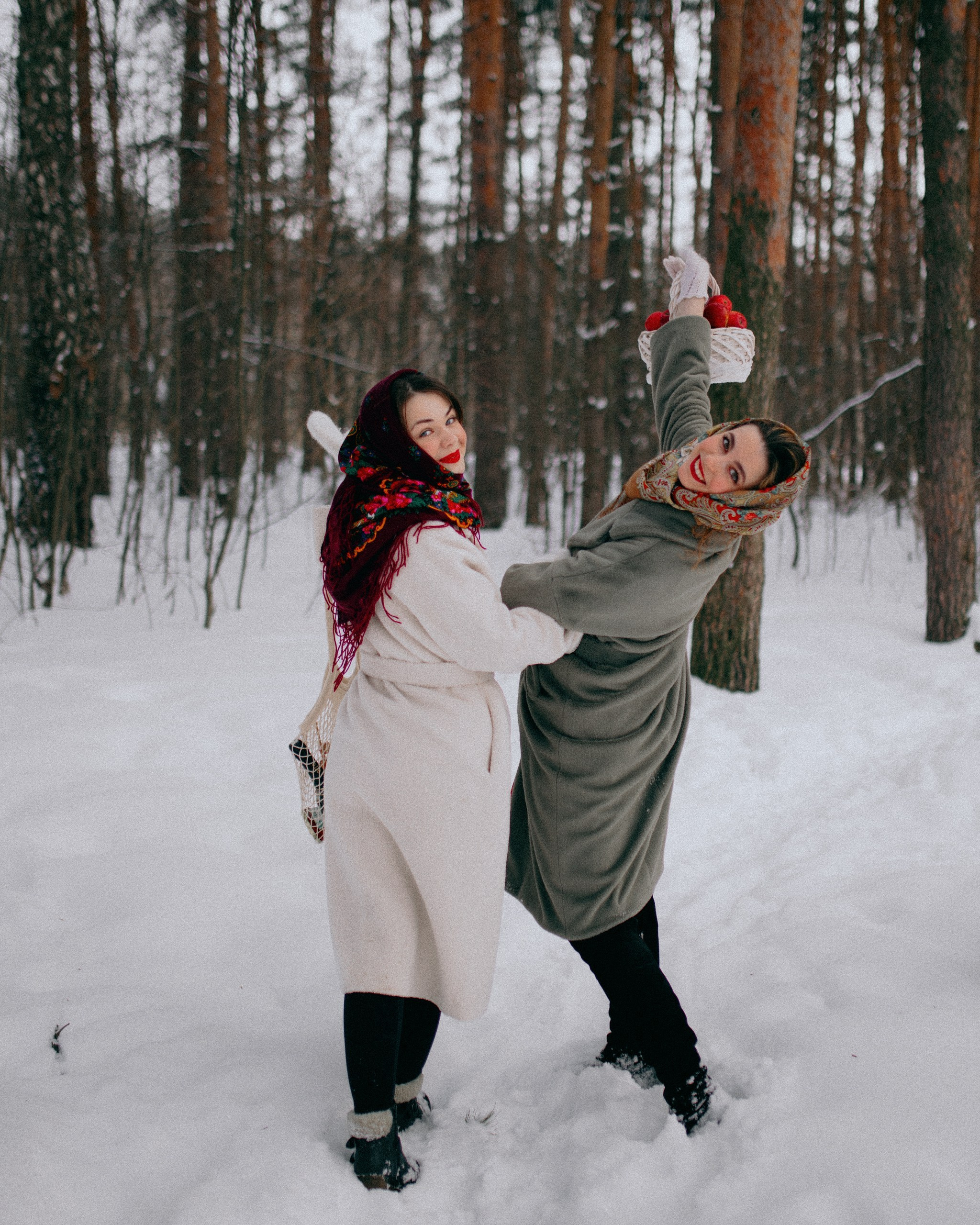 Сёстры. Масленица. Анастасия Турсунова арт-фотограф в Москве