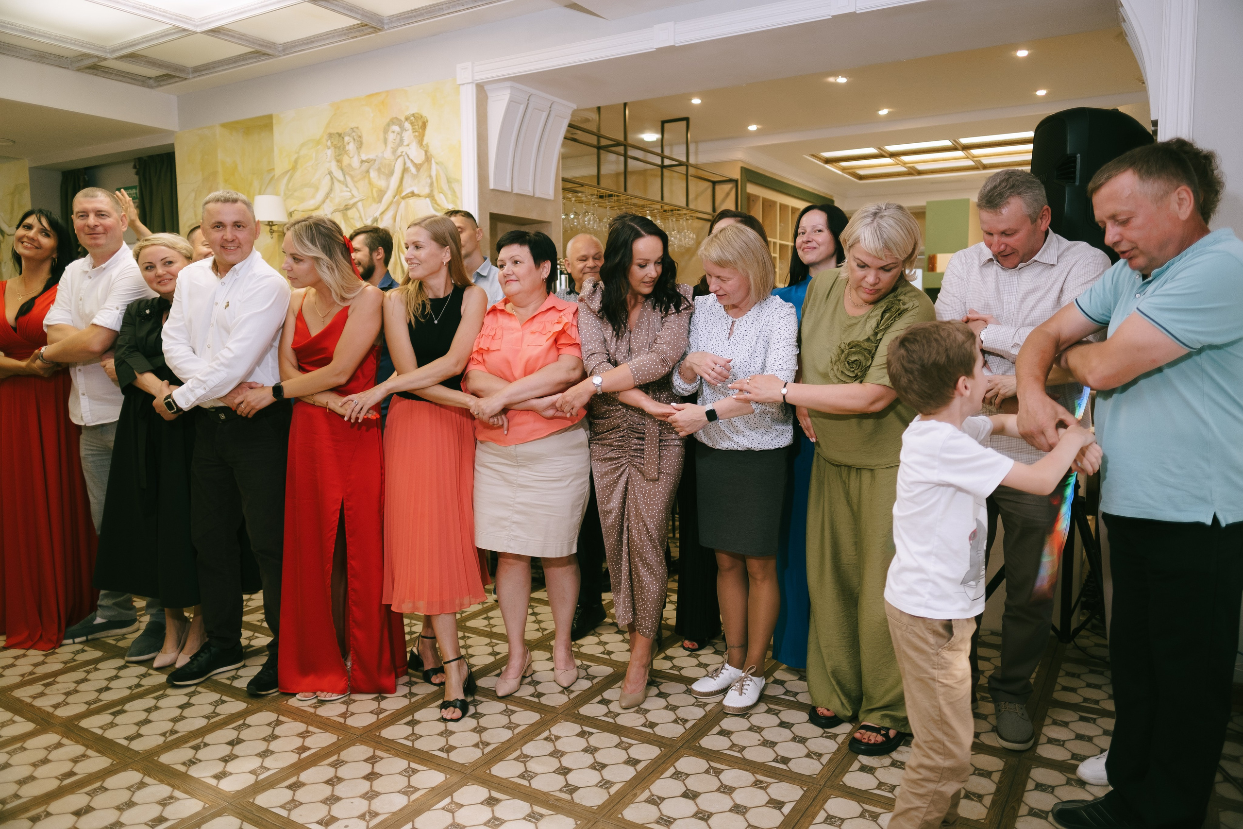 Выпускной школа 33. Свадебный и репортажной фотограф Денис Ожигин в Краснодаре и Краснодарском крае