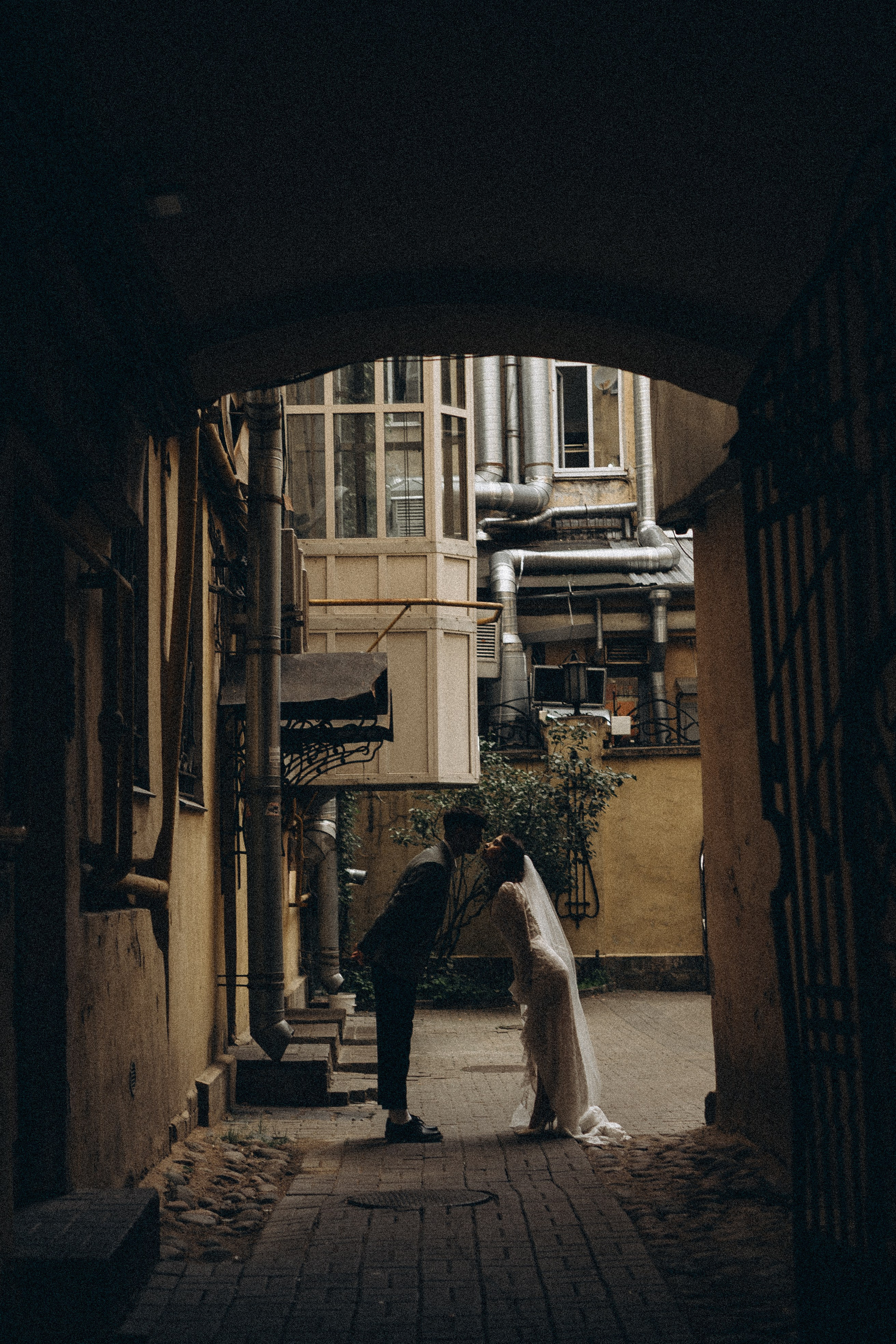 СВАДЕБНАЯ ПРОГУЛКА ВОЗЕ ИСАИКЕВСКОГО СОБОРА АСТОРИИ И ЗАКОНОДАЛЕТНОГО СОБРАНИЯ. Профессиональный фотограф, Санкт-Петербург — Виктория Богомолова