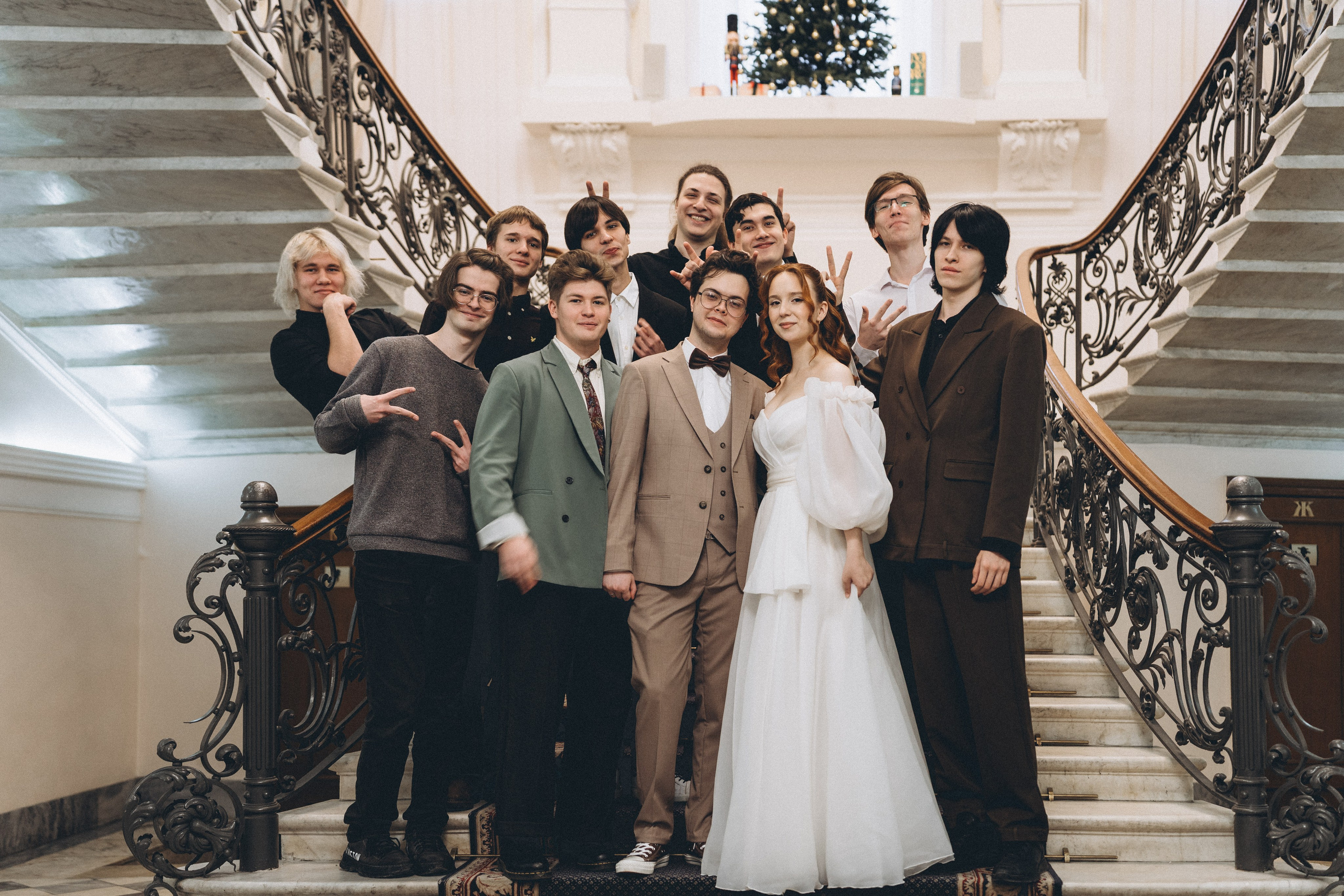 СВАДЕБНАЯ СЬЕМКА ВО ВТОРОМ ДВОРЦЕ С ГОСТЯМИ И ПРОГУЛКА В ТАВРИЧЕСКОМ САДУ. Профессиональный фотограф, Санкт-Петербург — Виктория Богомолова