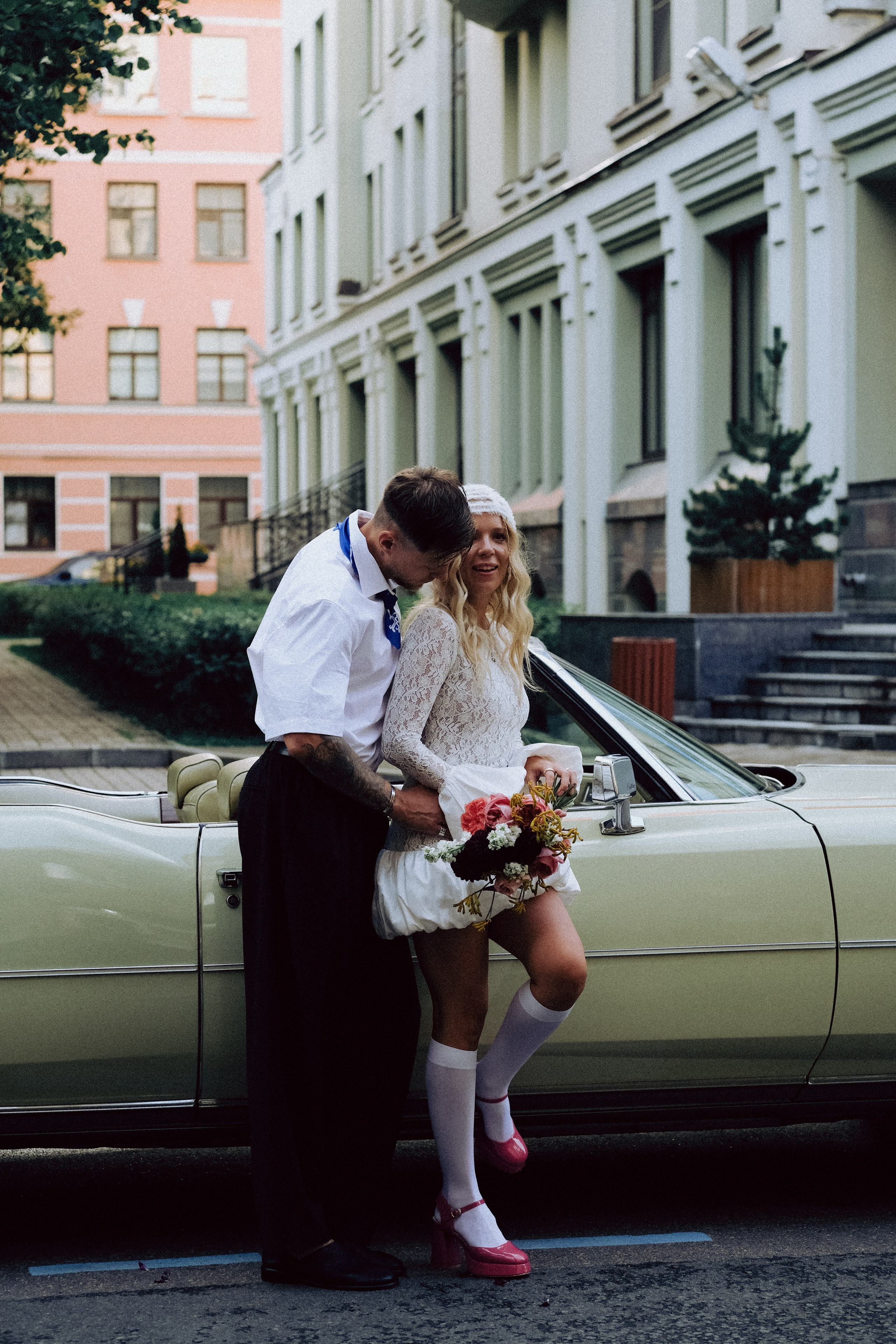 СВАДЕБНАЯ СЬЕМКА С КАБРИОЛЕТОМ В САНТК-ПЕТЕРБУРГЕ НА ПЕТРОГРАДКЕ В ОТЕЛЕ ПАНОРАМИКА. Профессиональный фотограф, Санкт-Петербург — Виктория Богомолова