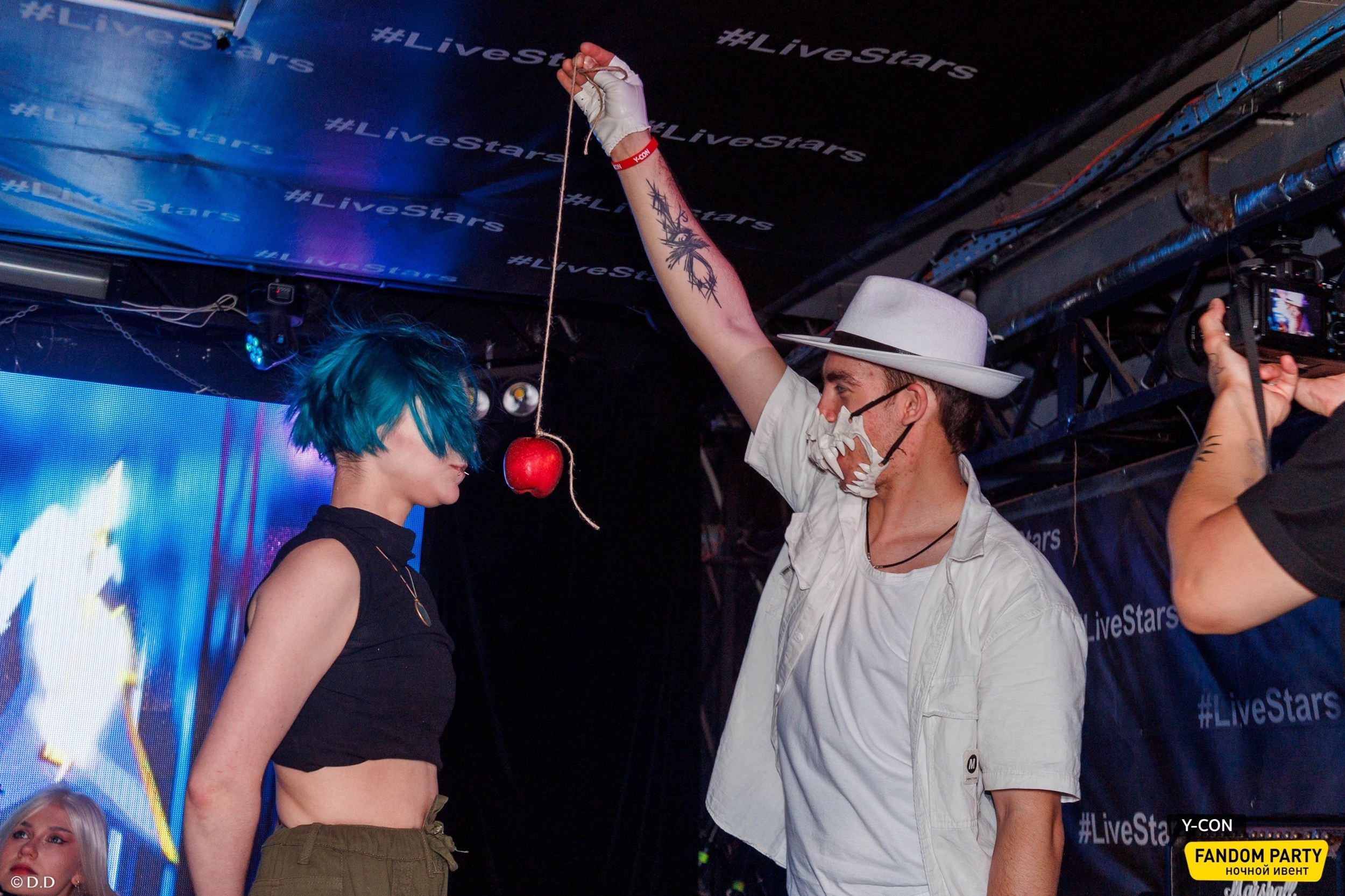 Fandom Party 18+ в Live Star Club 2025. Различные мероприятия и просто фотографии людей