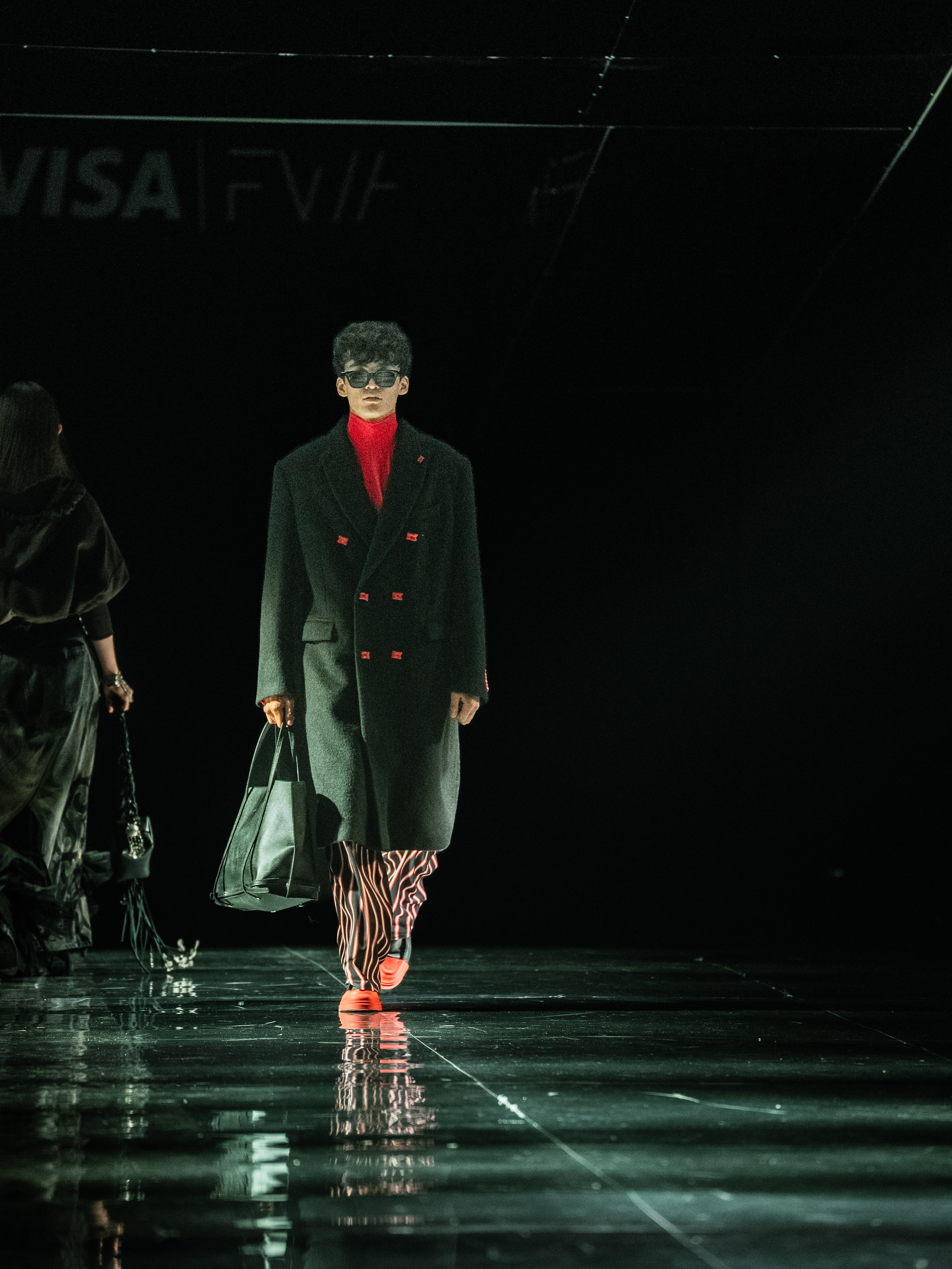 Visa Fashion Week Almaty Pre-Fall 2026 April Leonid Zherebtsov. Сайт Алматинского НЮ АРТ, будуар и фэшн фотографа Дениса Карпенко