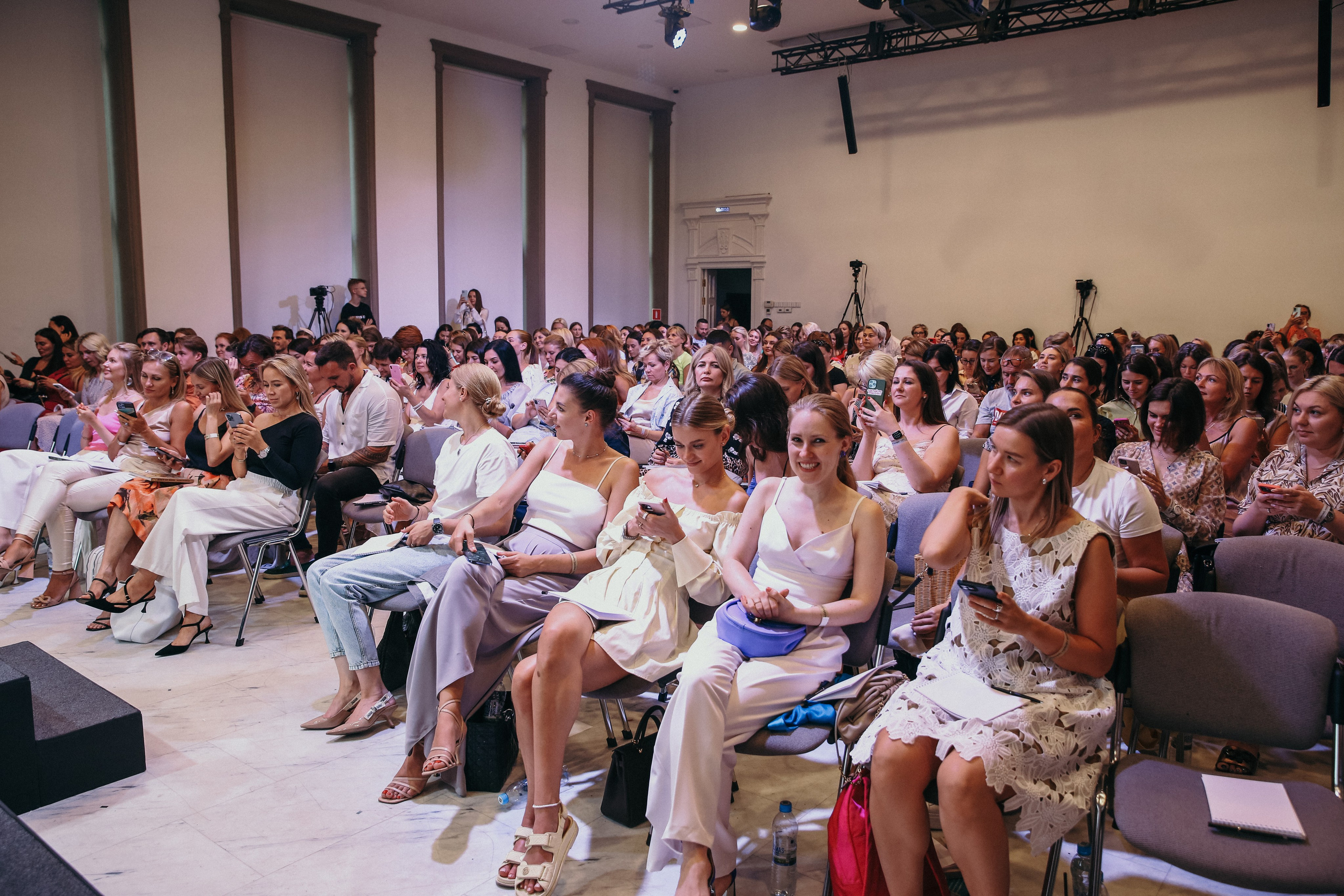 Тренинг Евгении Павловской. Фотограф и видеограф Анна Домашенко