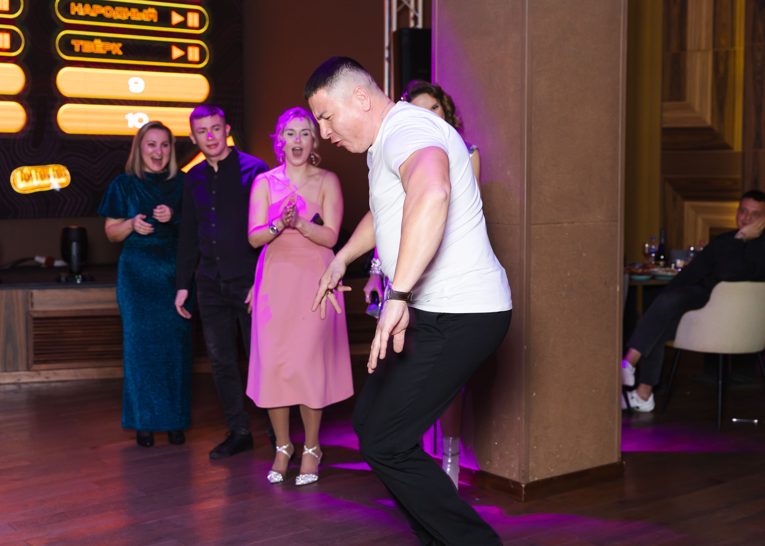 Предновогодка кипарис 2025. ФОТОГРАФ ВИНОГРАДОВА ДАРЬЯ