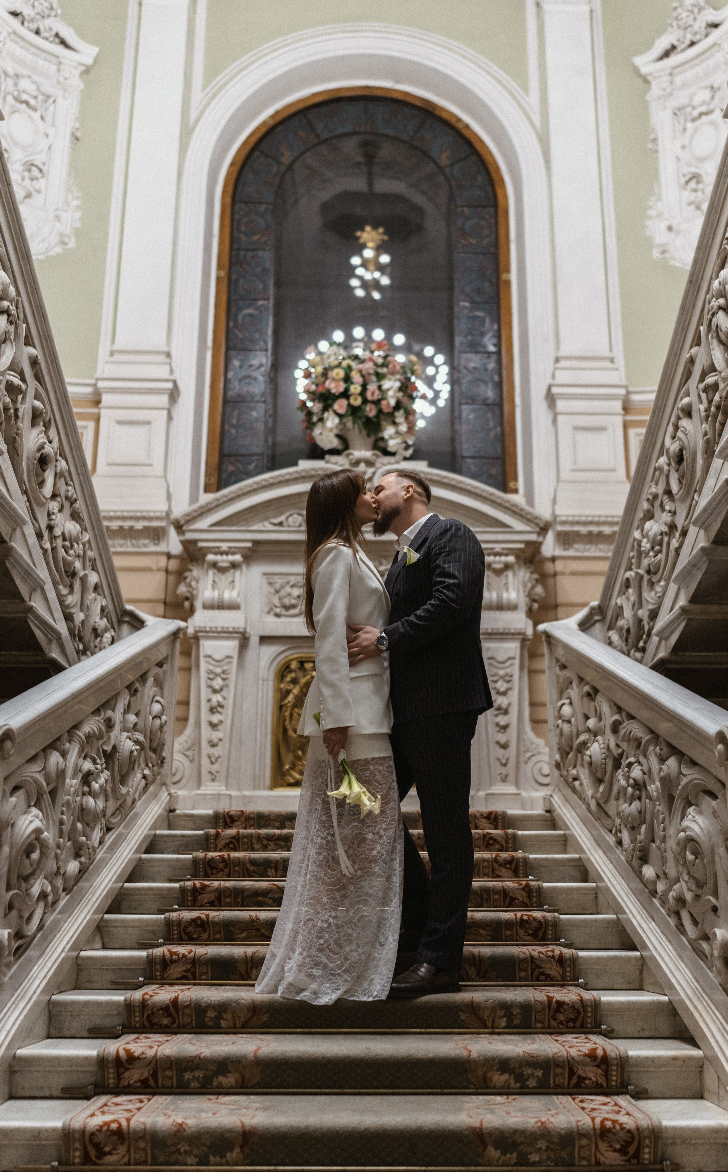 Свадебная фотосессия в Санк-Петербурге. Дворец Бракосочетания №1. Английская набережная, 28. Роспись в 1 Дворце.
