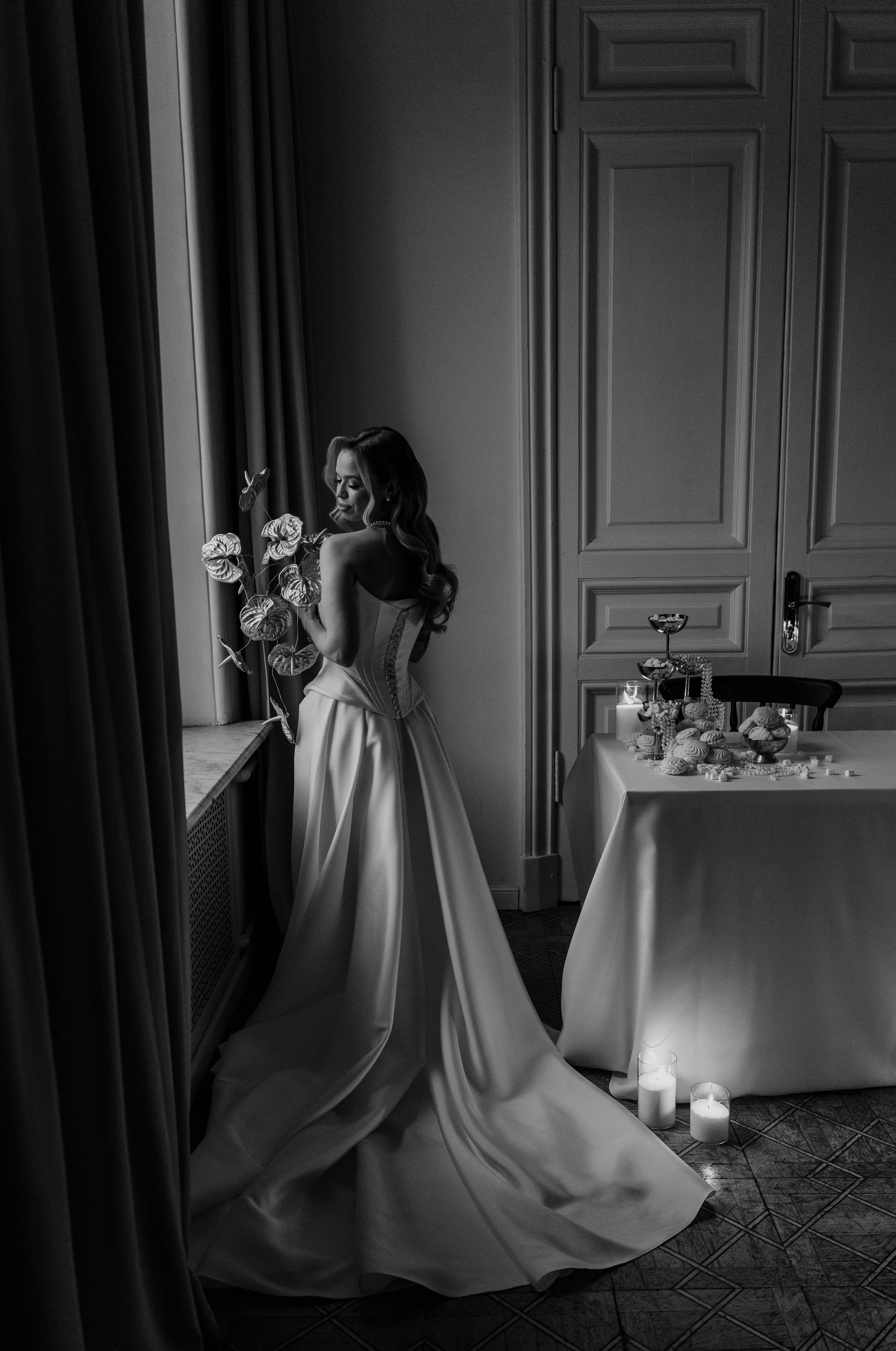 Свадебная фотосессия в Санкт-Петербурге. Свадебный фотограф Санкт-Петербург. Федосова Елизавета. Свадебная фотосессия в студии.