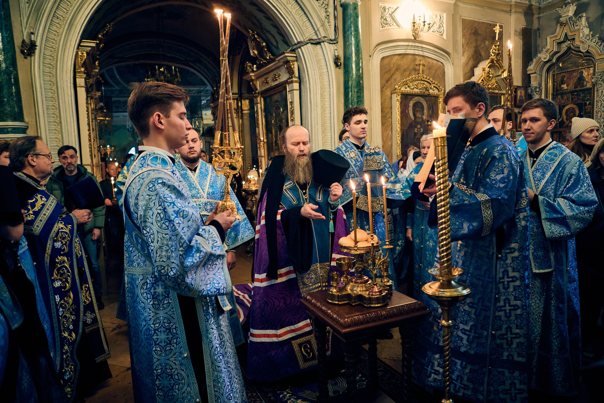 Всенощная на БЛАГОВЕЩЕНИЕ ПРЕСВЯТОЙ БОГОРОДИЦЫ. DMITRY MOISEENKO — фотограф, художник, топ-стилист
