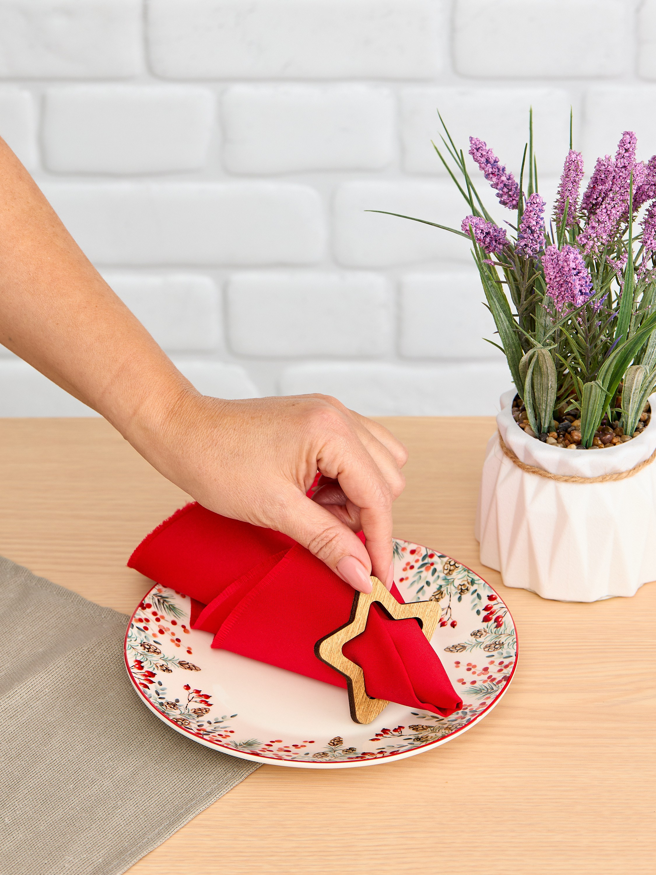 Фотосъемка деревянных подставок под горячее для маркетплейсов. Алексей Темнов — фотограф в Пятигорске