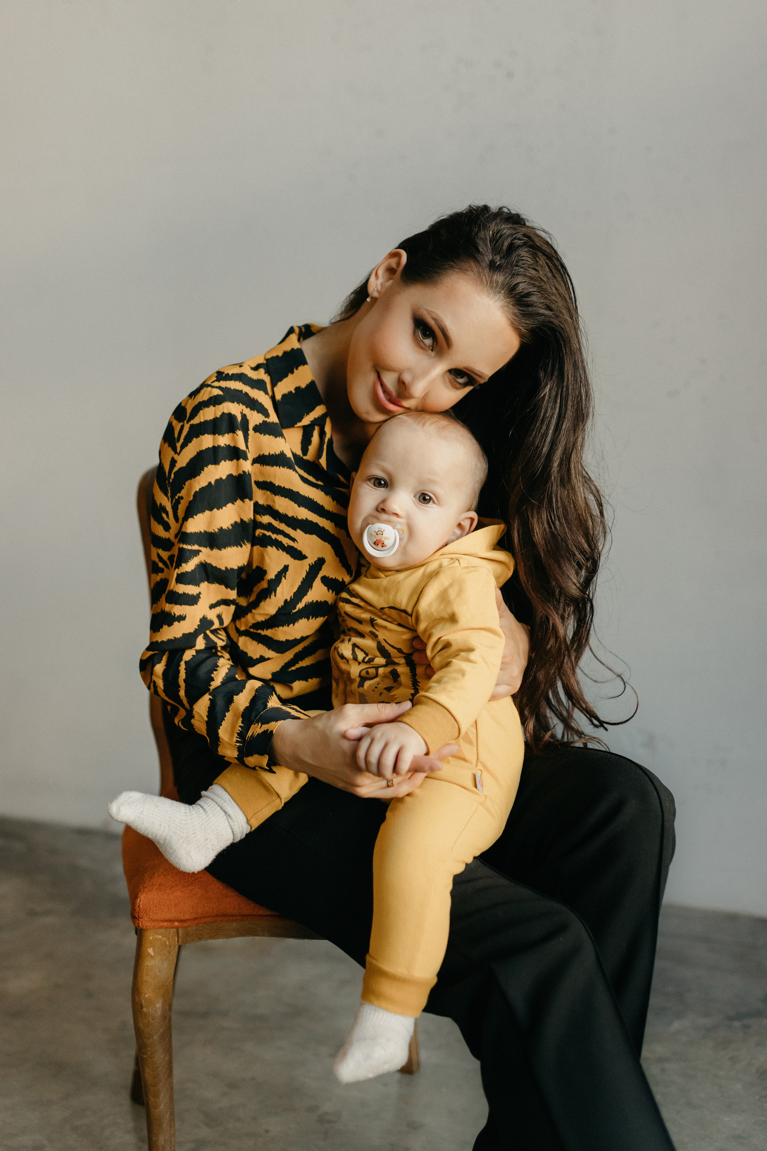 Вика и Артём. Услуги Фото и Ретуши