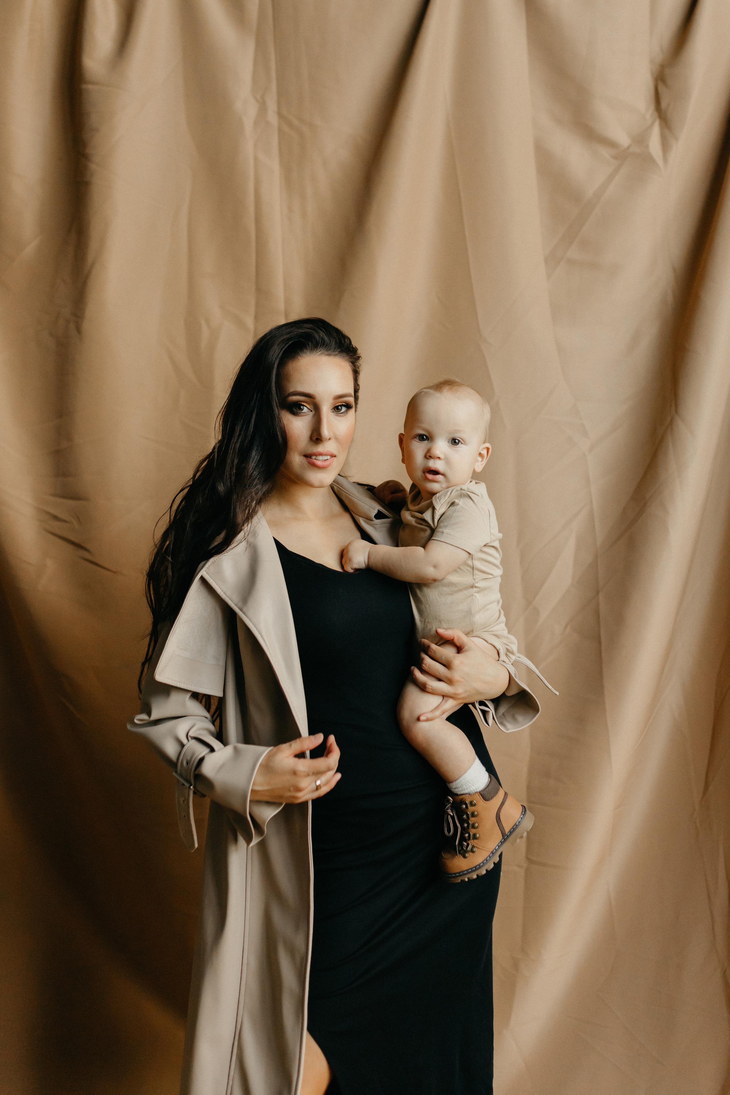 Вика и Артём. Услуги Фото и Ретуши