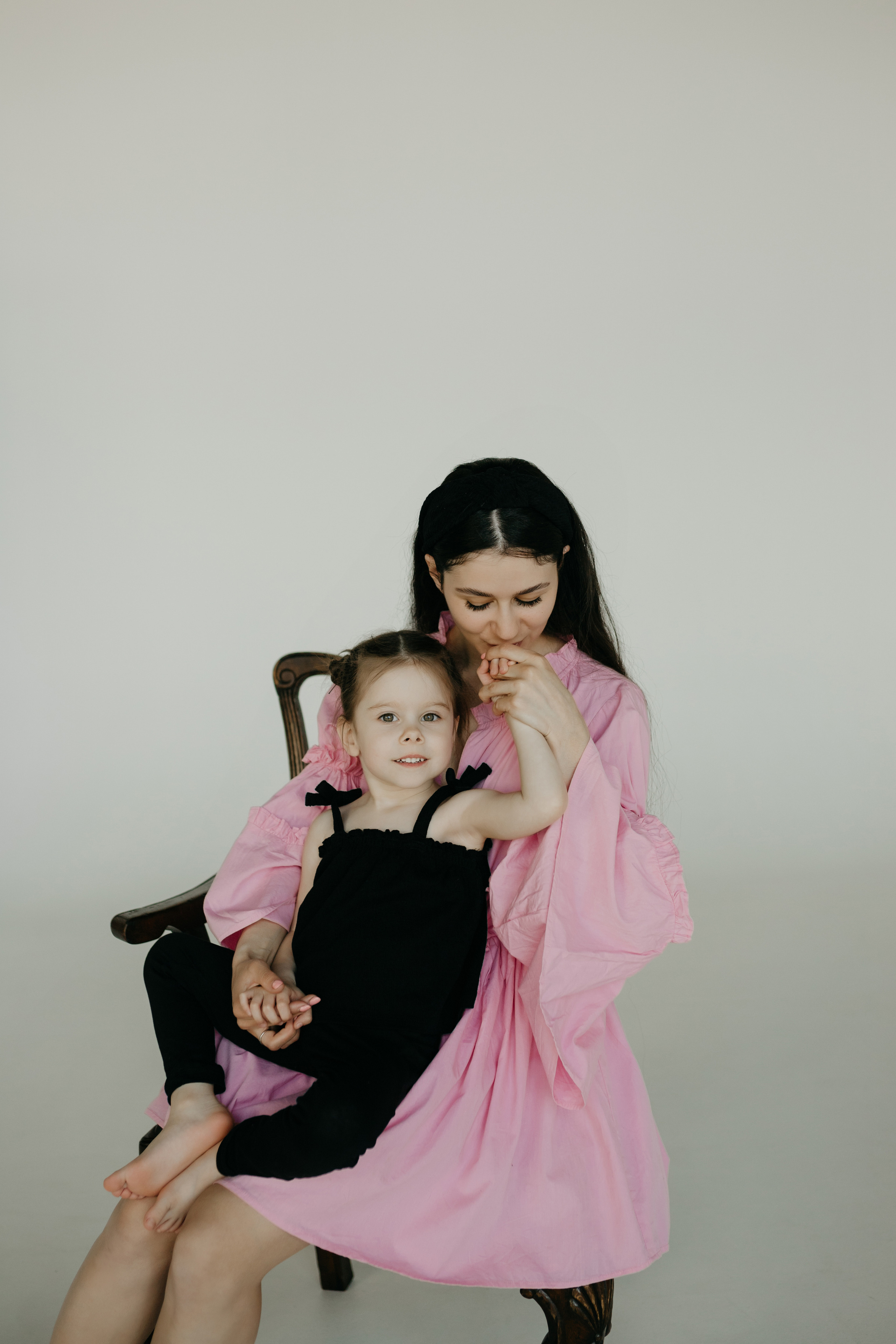 Соня и Эмма. Услуги Фото и Ретуши