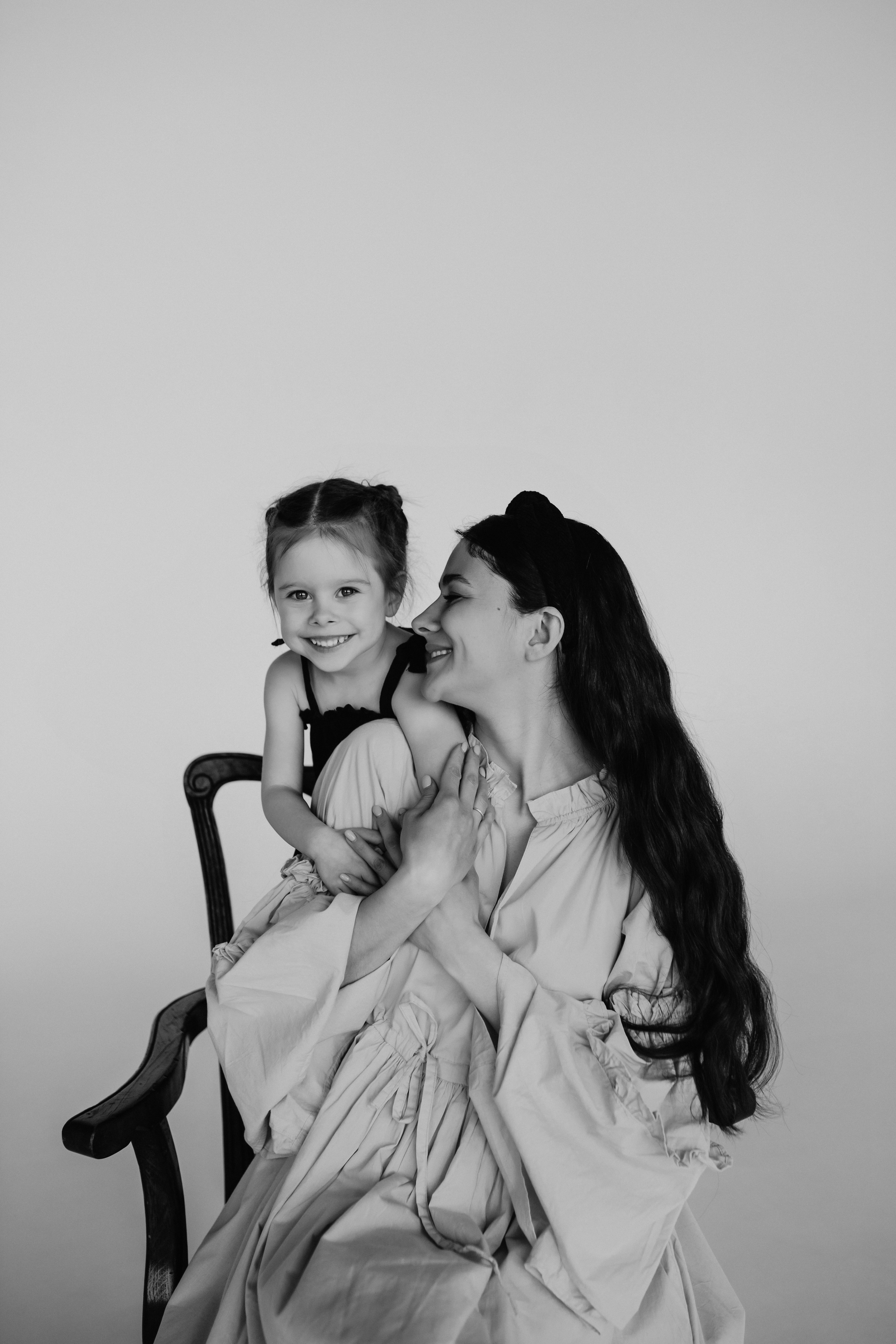 Соня и Эмма. Услуги Фото и Ретуши