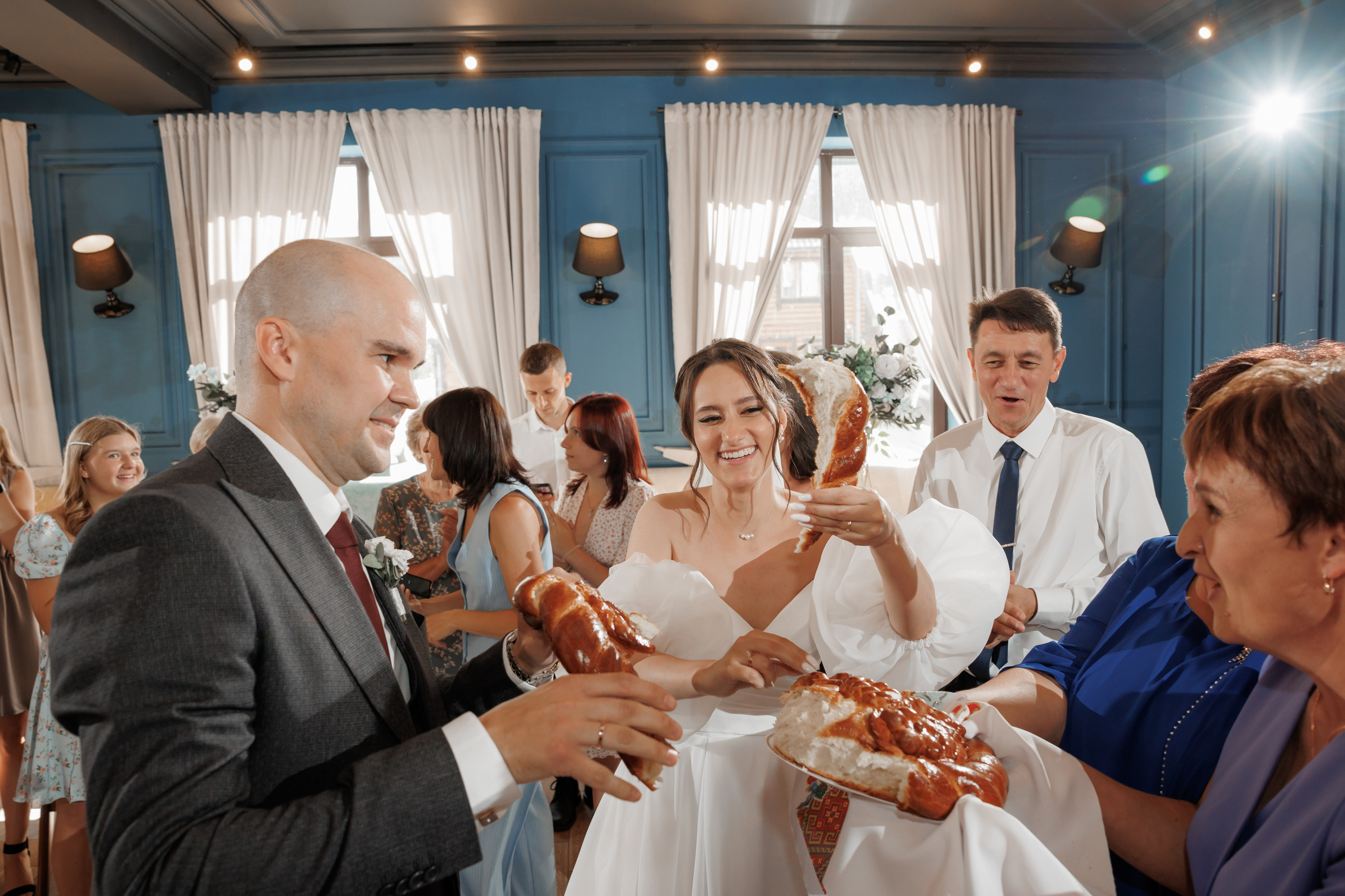 Полина и Дмитрий, загородный клуб «Барин», ЗАГС в г. Пушкино. Свадебный и репортажный фотограф (Москва, Королев и другие)