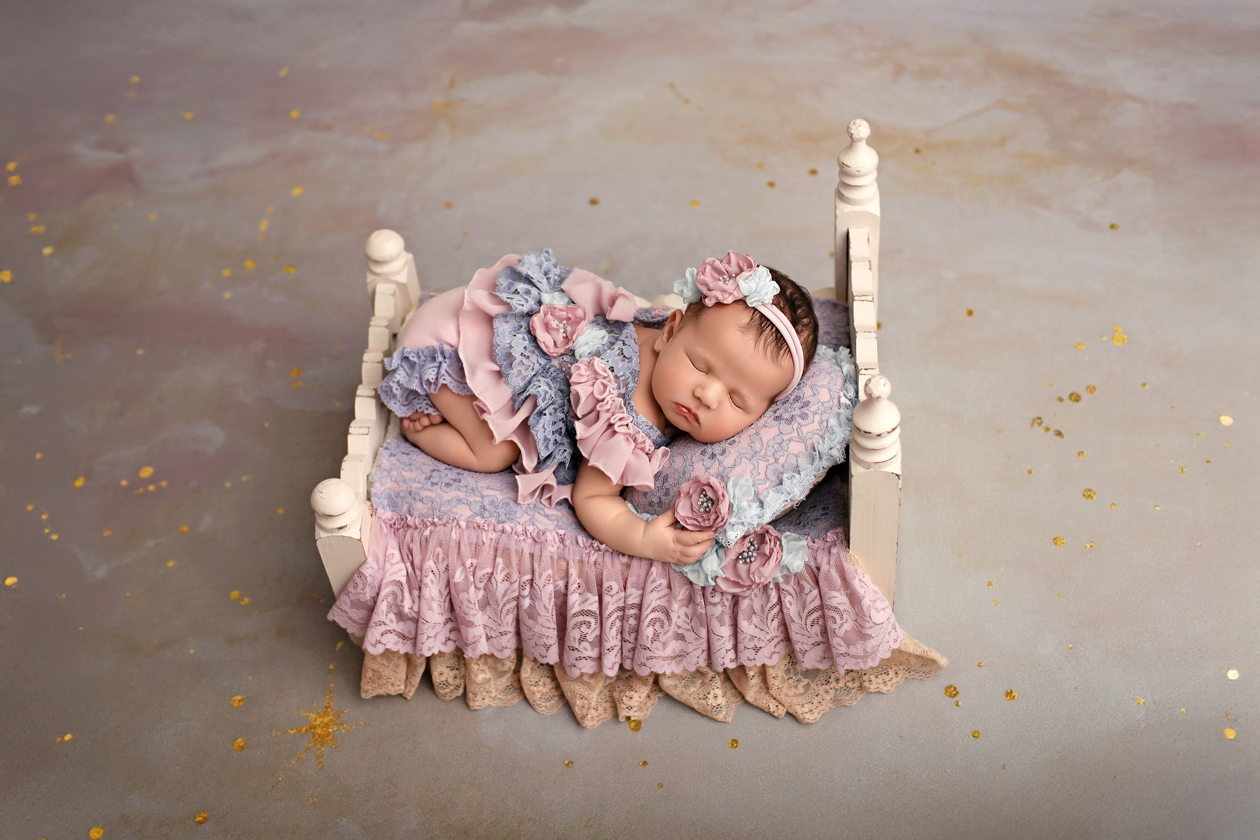 Новорождённые. Фотограф новорожденных newborn ньюборн в Москве