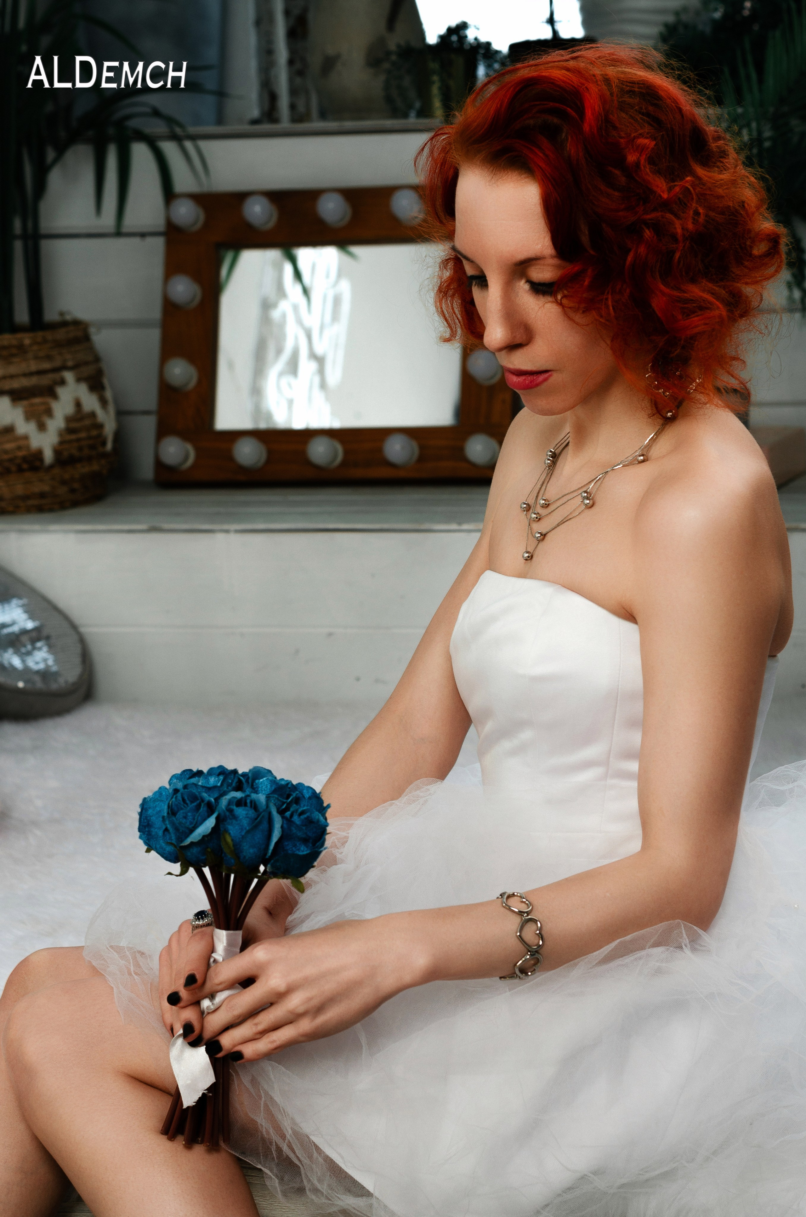 Свадебный фотограф в Москве и Дмитрове в студии и на улице