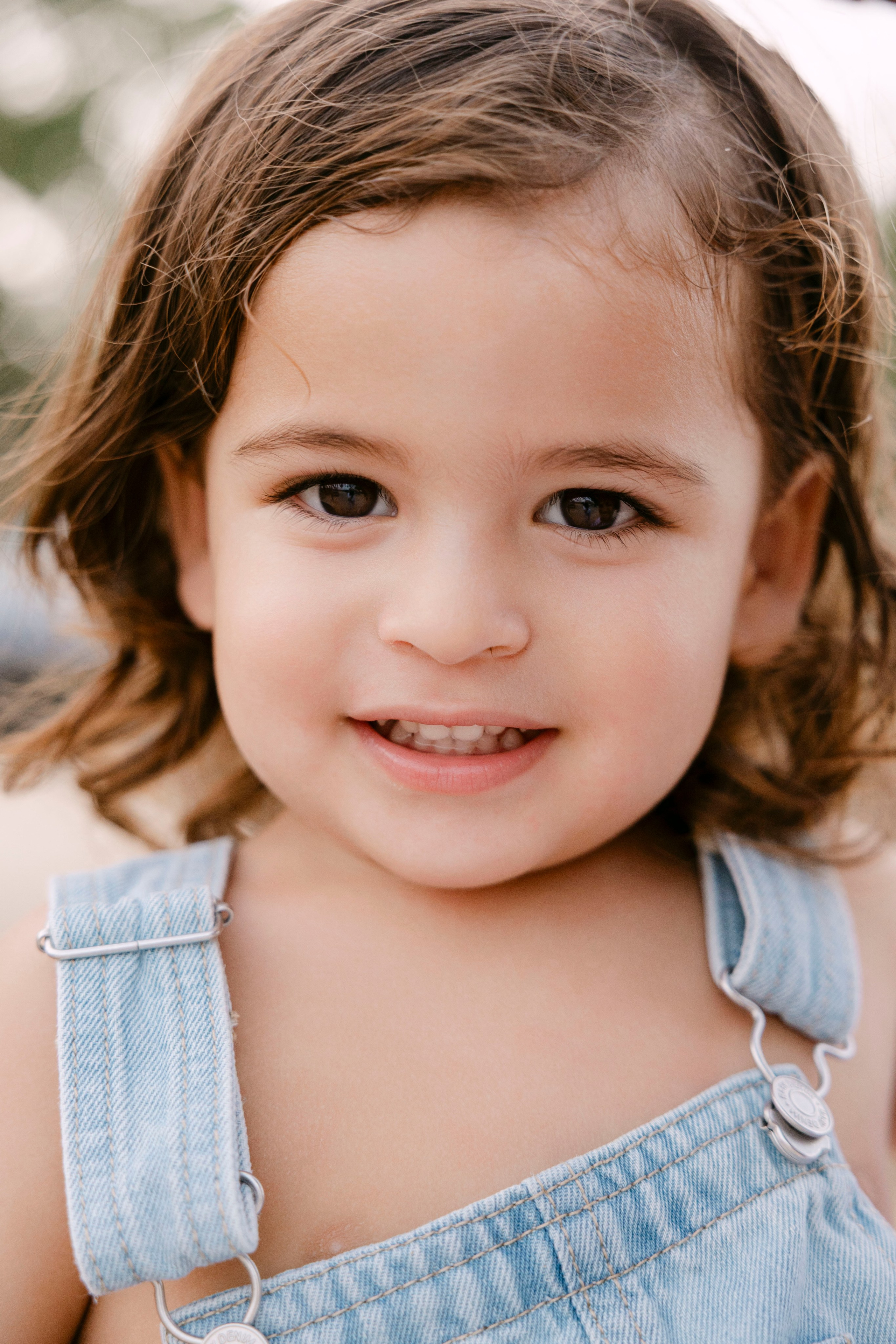Pregnancy photoshoot at the horse farm. Главная