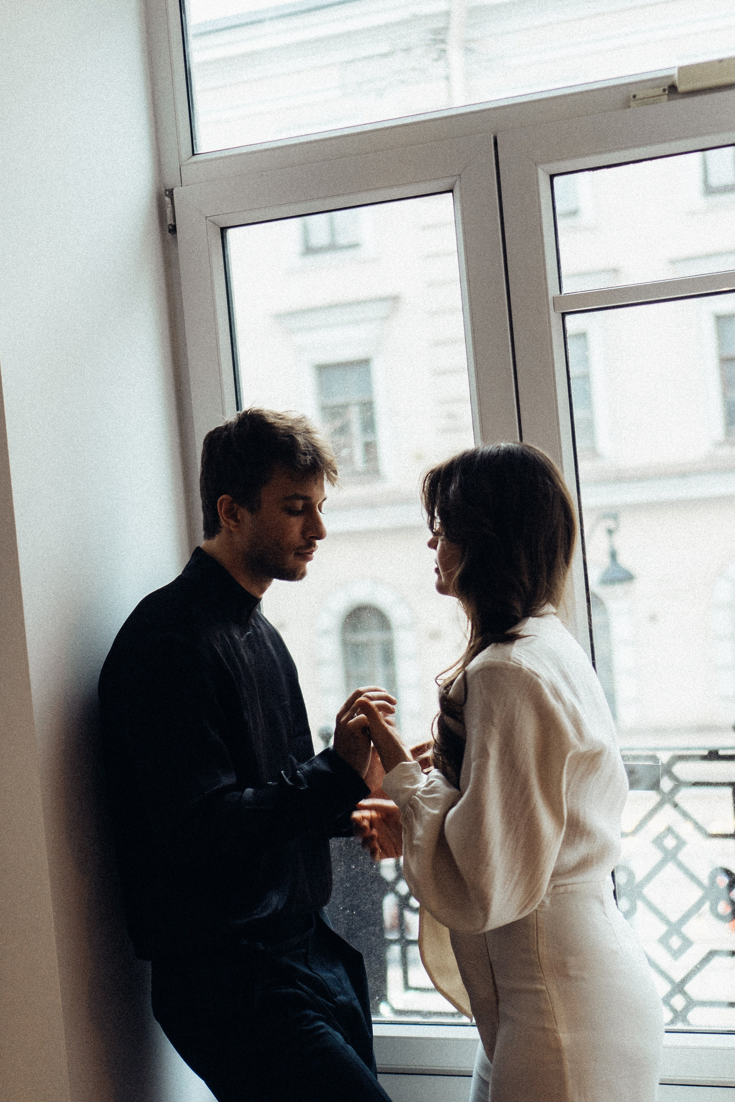 УТРО ЖЕНИХА И НЕВЕСТЫ В ПИТЕРСКОЙ КВАРТИРЕ И СЬЕМКА С СВАДЕБНЫХ ОБРАЗАХ. Профессиональный фотограф, Санкт-Петербург — Виктория Богомолова