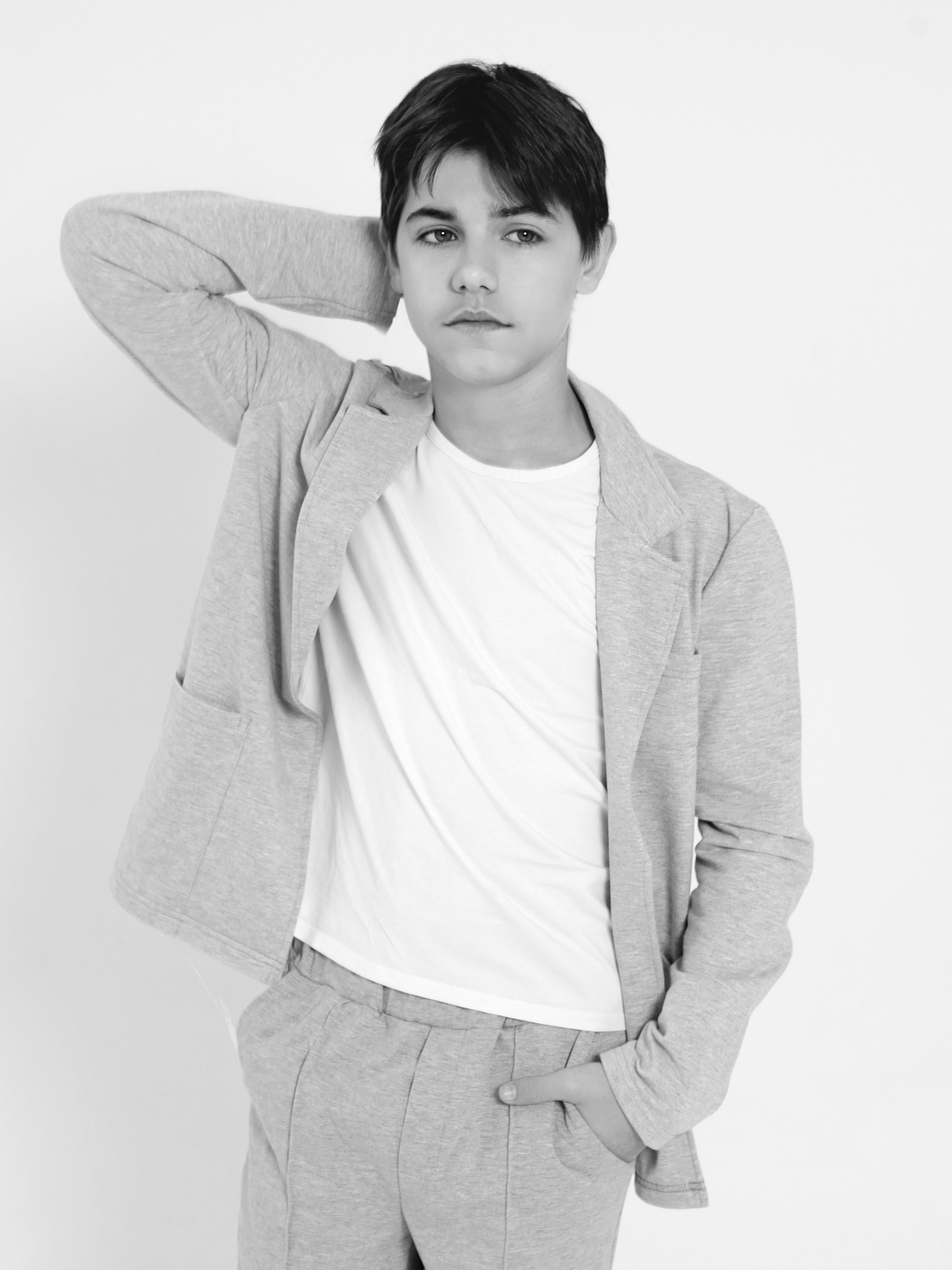 Поворозник Роман. Model base