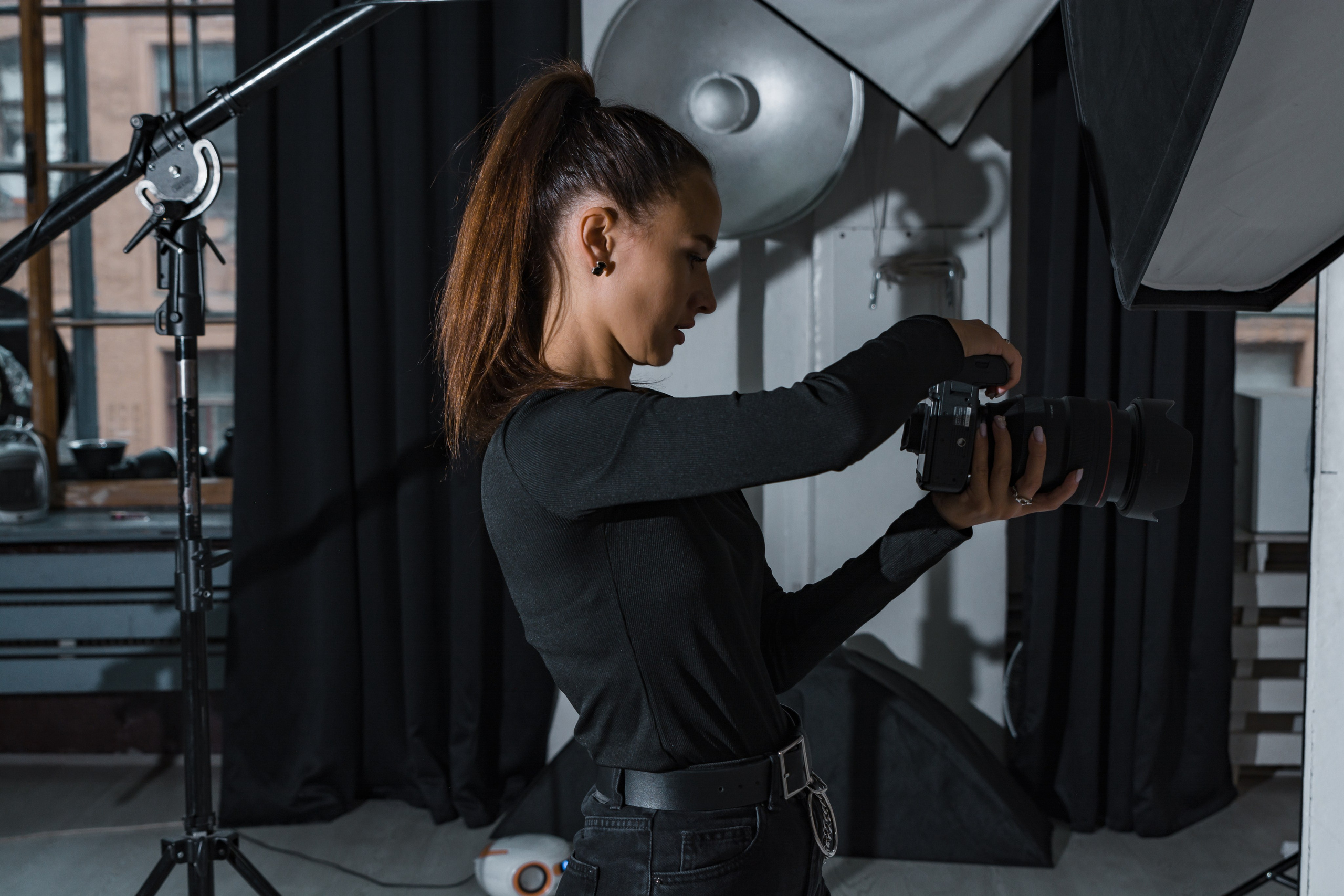 Фэшн-съёмка участниц Миссис Бизнес Гатчина 2023. Портретный фотограф в Санкт-Петербурге Дмитриева Наталия