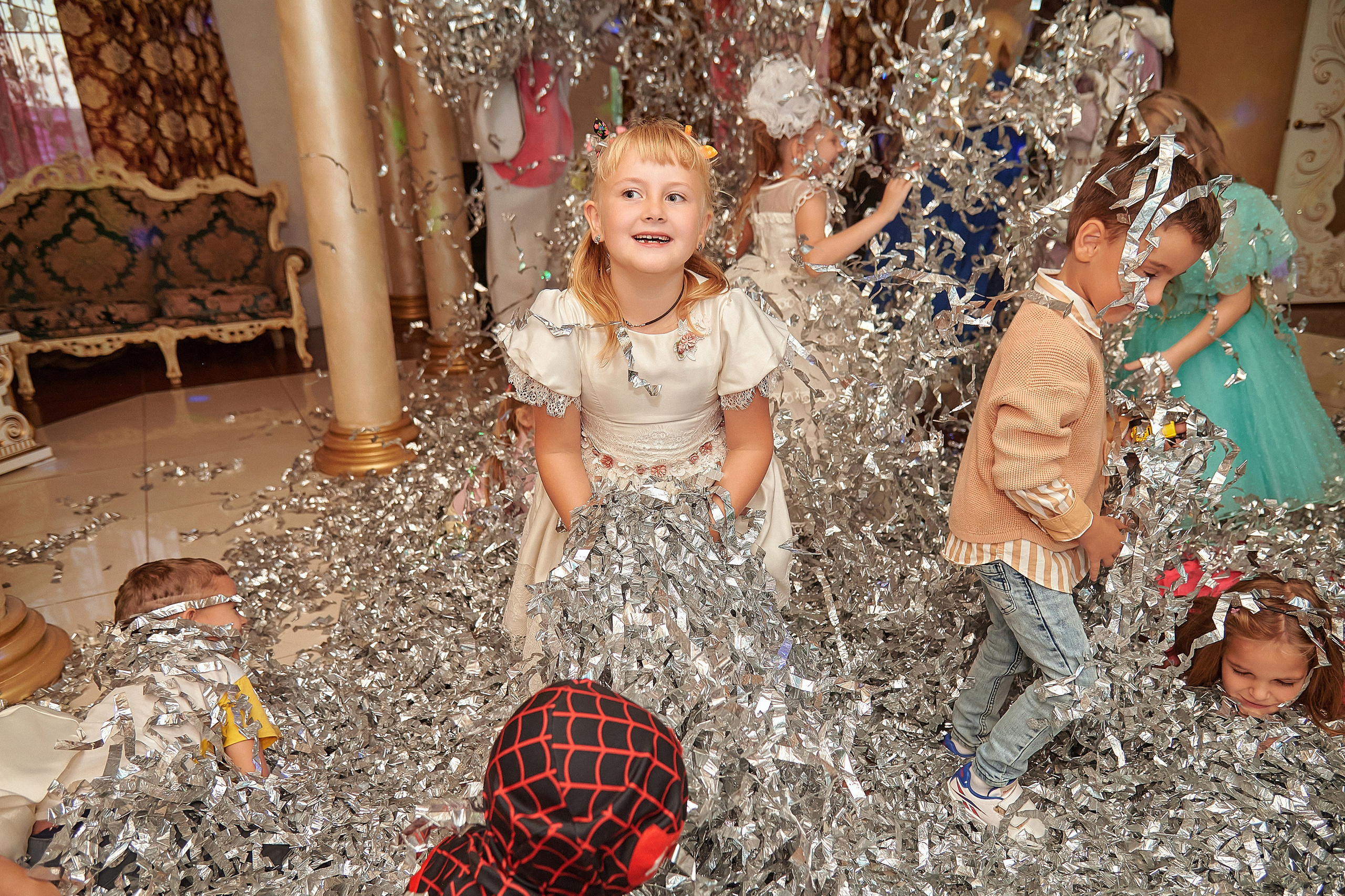 Портфолио репортажной фотосъёмки: Звёздный Дом Деда Мороза. Фотограф Яковлев Роман — Красноярск