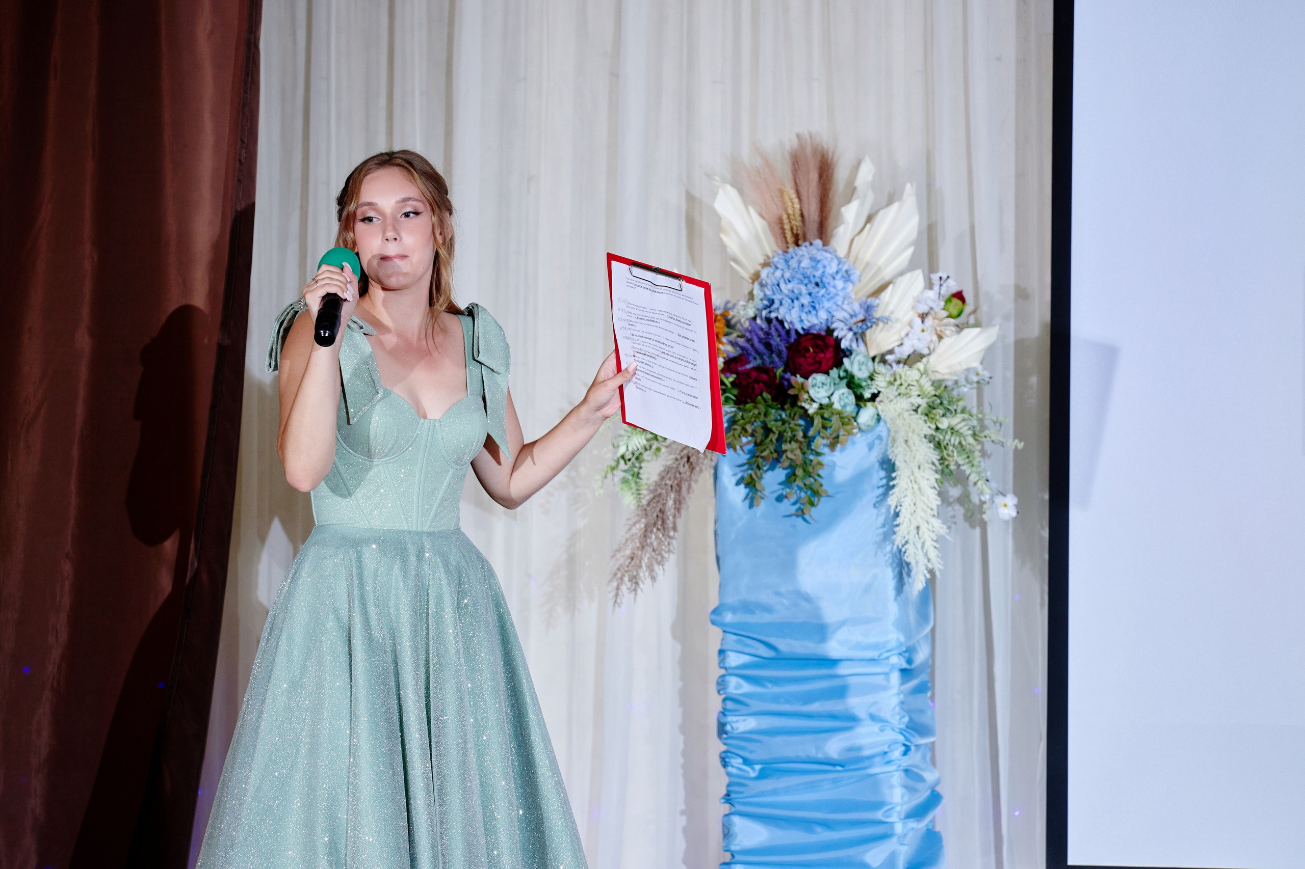 Выпускной 35 Сош. Фотограф Выпускные альбомы Таганрог Сергей Коробченко