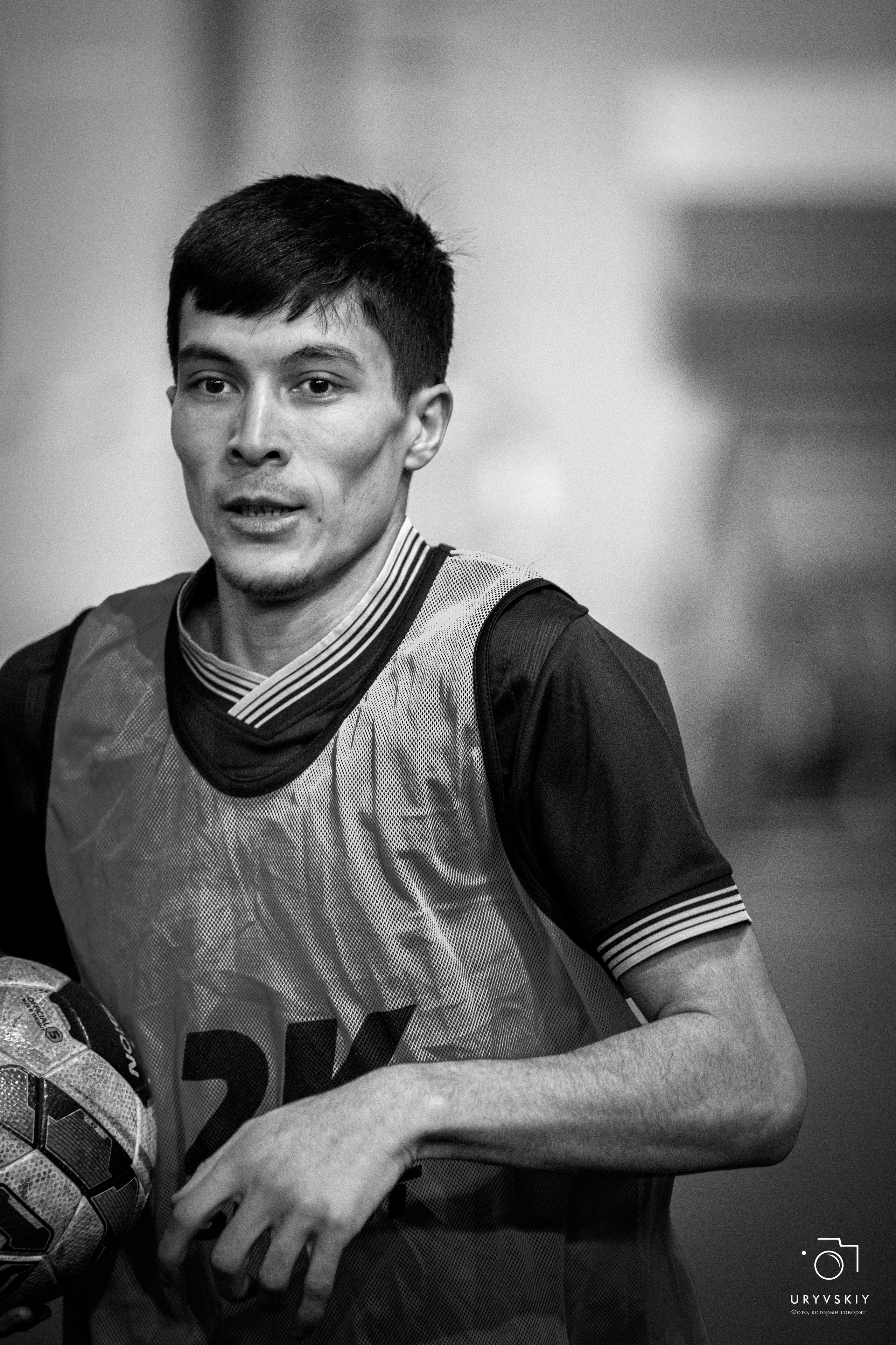 Командор футбол 29.11.2025. Игорь Урывский. Фотограф Красноярск