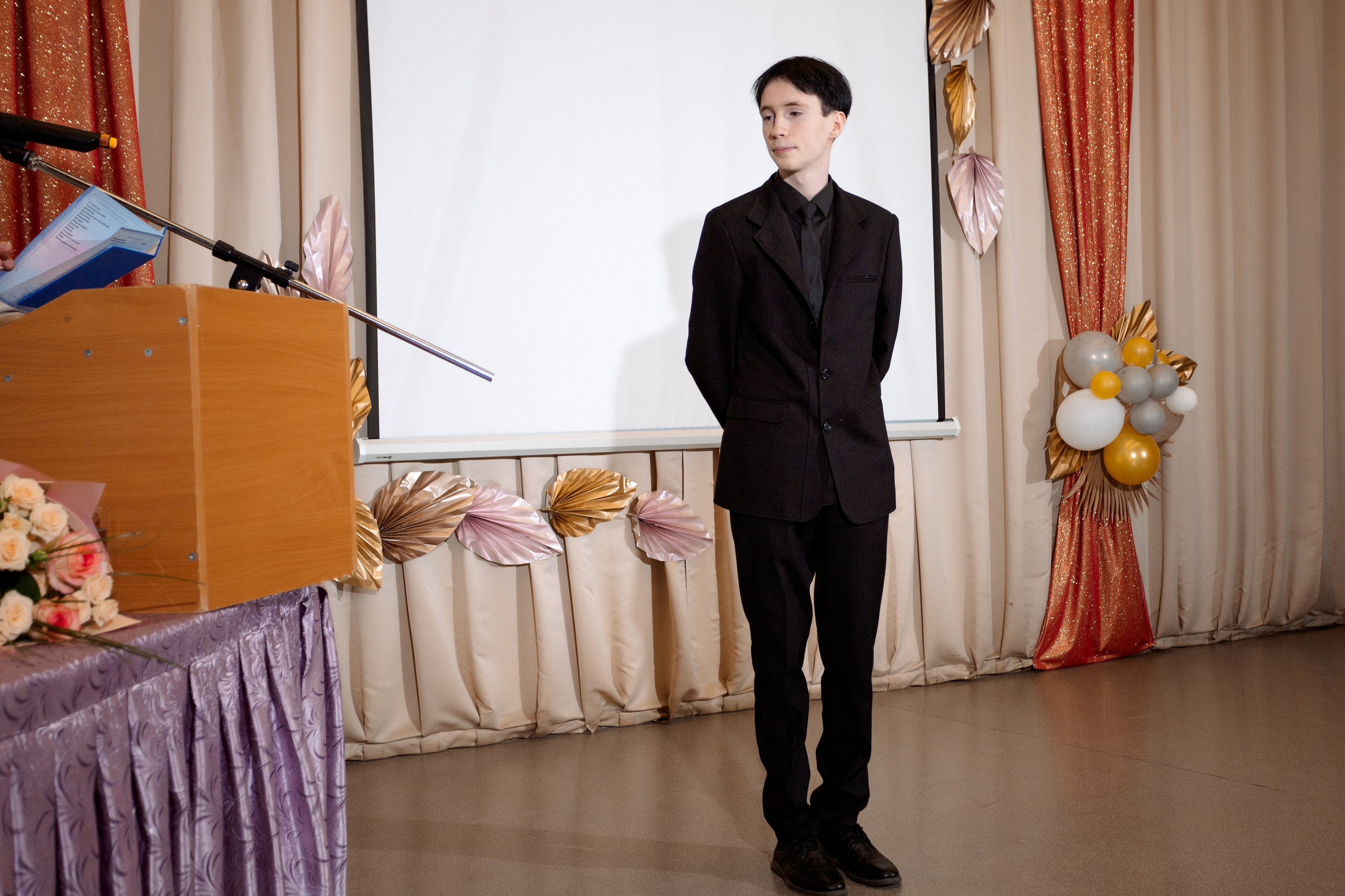 ВРУЧЕНИЕ АТТЕСТАТОВ: Пример. Все фото. Профессиональный фотограф в Ижевске Леша Петров