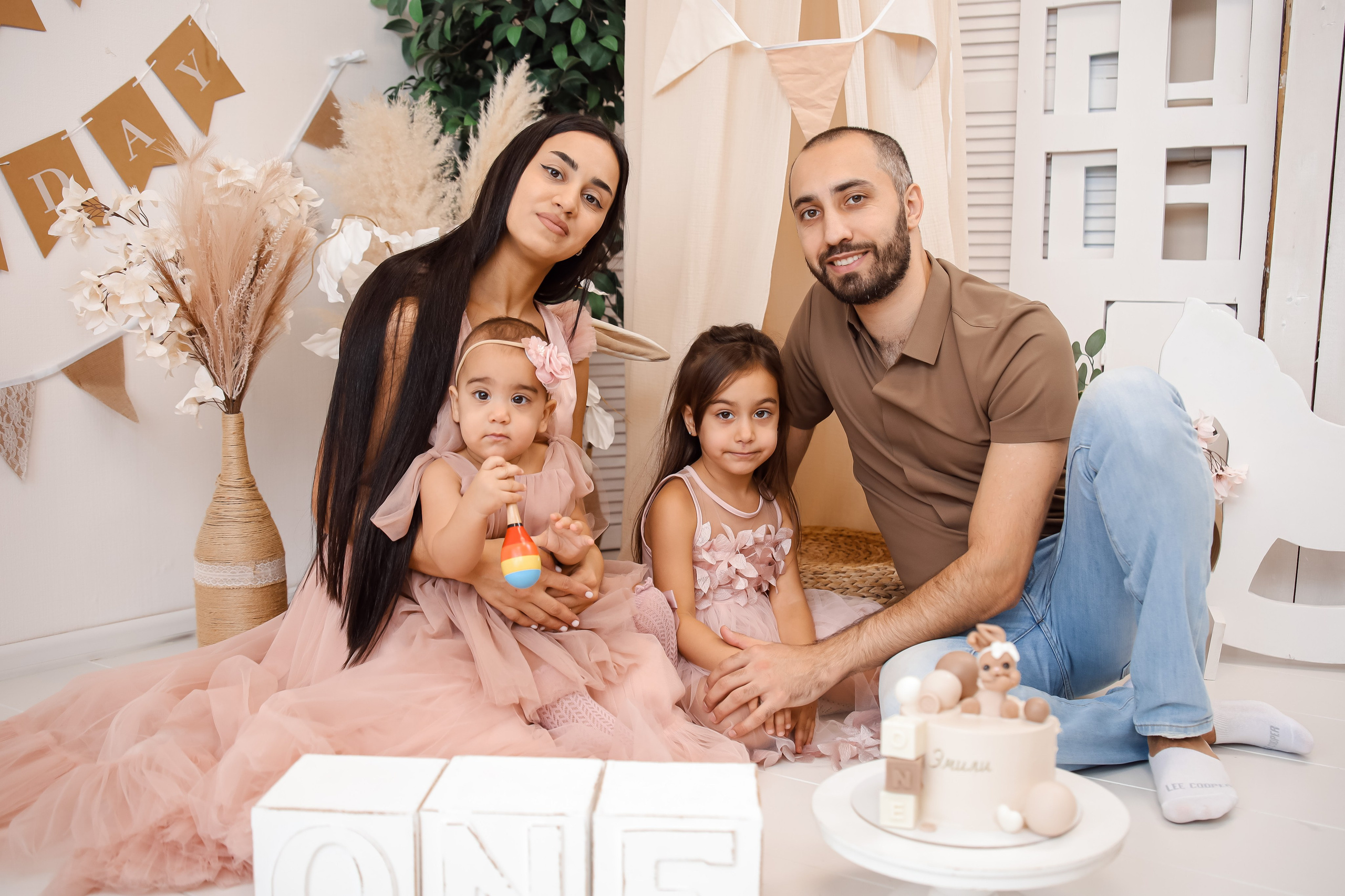 1й Годик Эмили. Детский и Семейный фотограф в Санкт-Петербурге. Детская Фотостудия «FAMILY STORY»