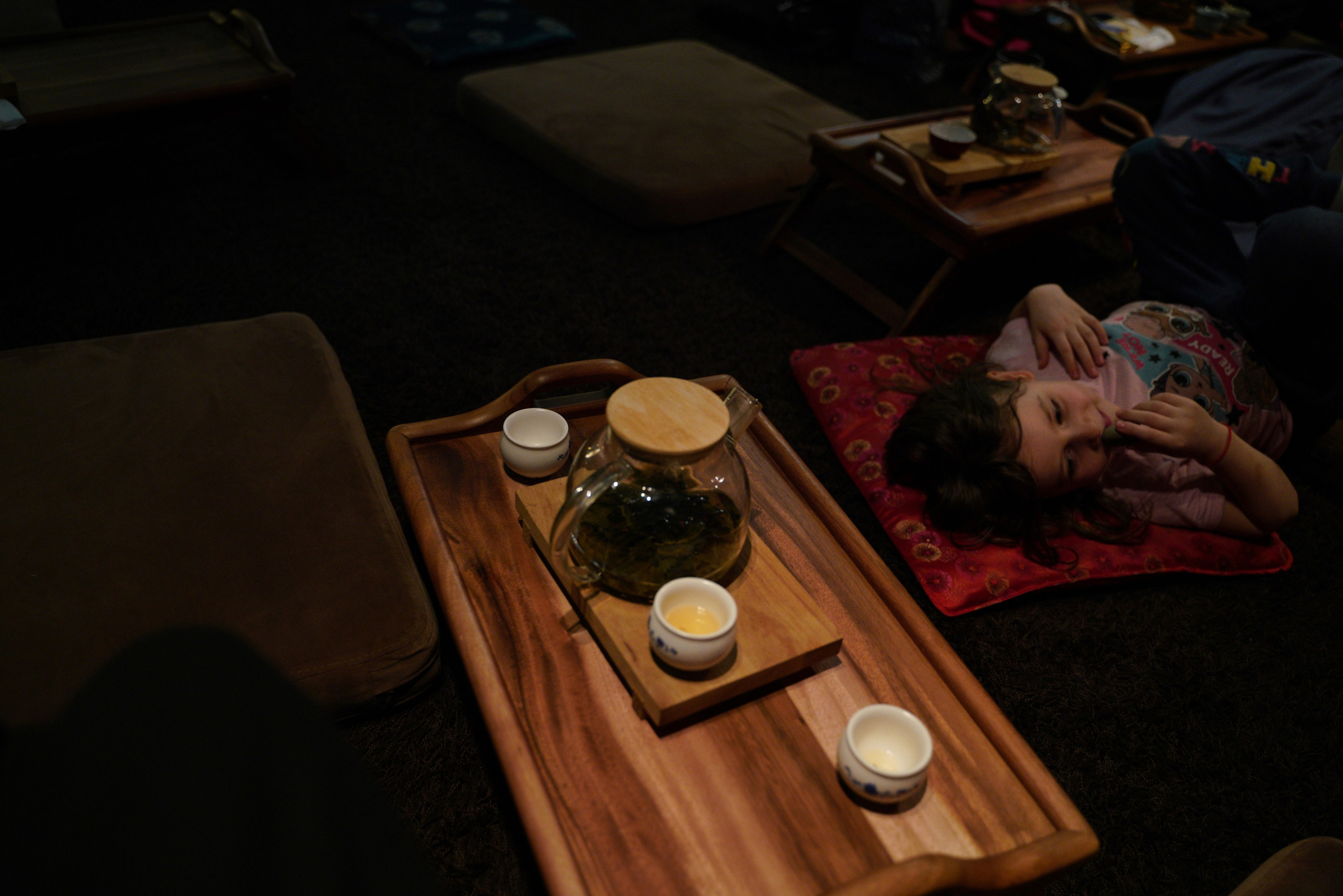 Выступление Forest jam project в Открытом в чайной Чаван. Портретный и репортажный фотограф Наталья Горобец